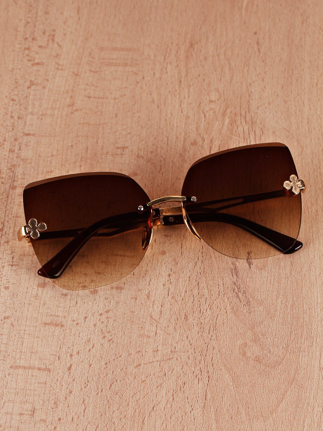 

FUZOKU Women Brown Lens & Gold-Toned Oversized Sunglasses with UV Protected Lens
