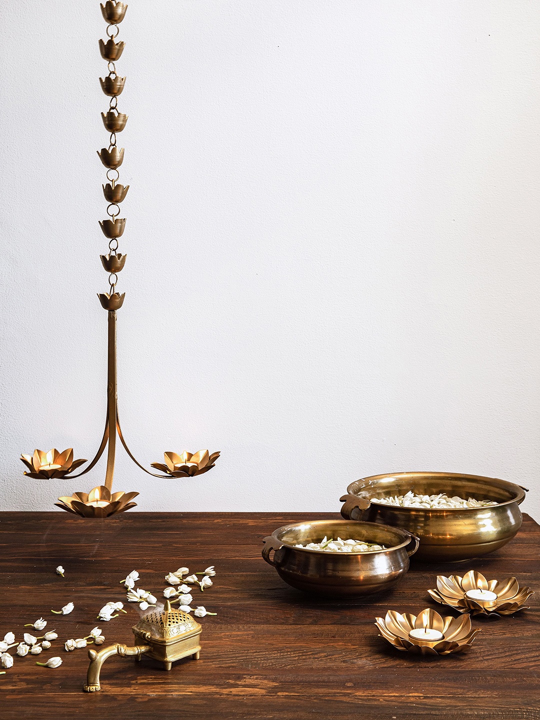 

Amoliconcepts Gold-Toned Lotus Design Hanging Tea-Light Holders
