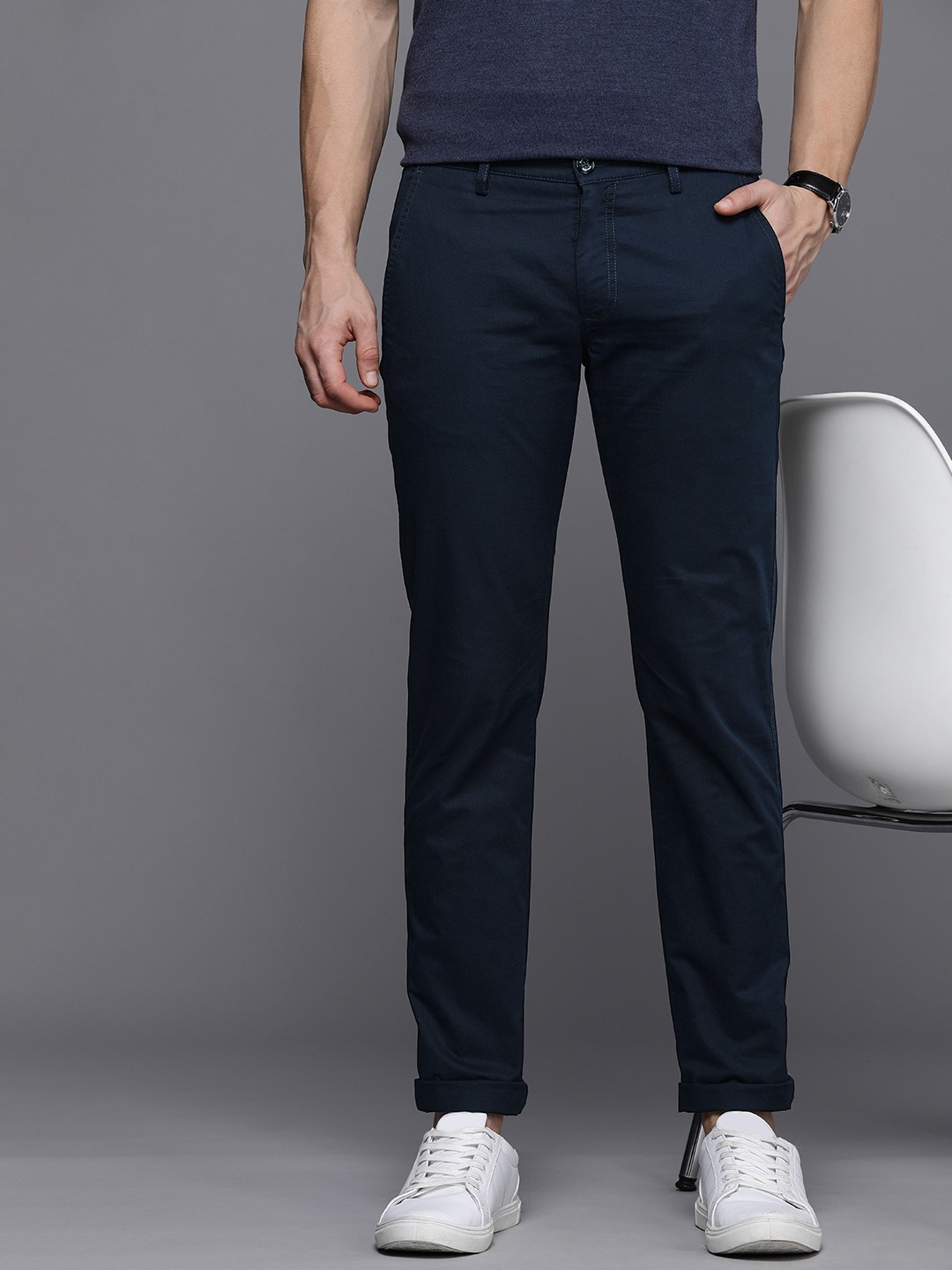 

Allen Solly Men Solid Slim Fit Trousers, Navy blue