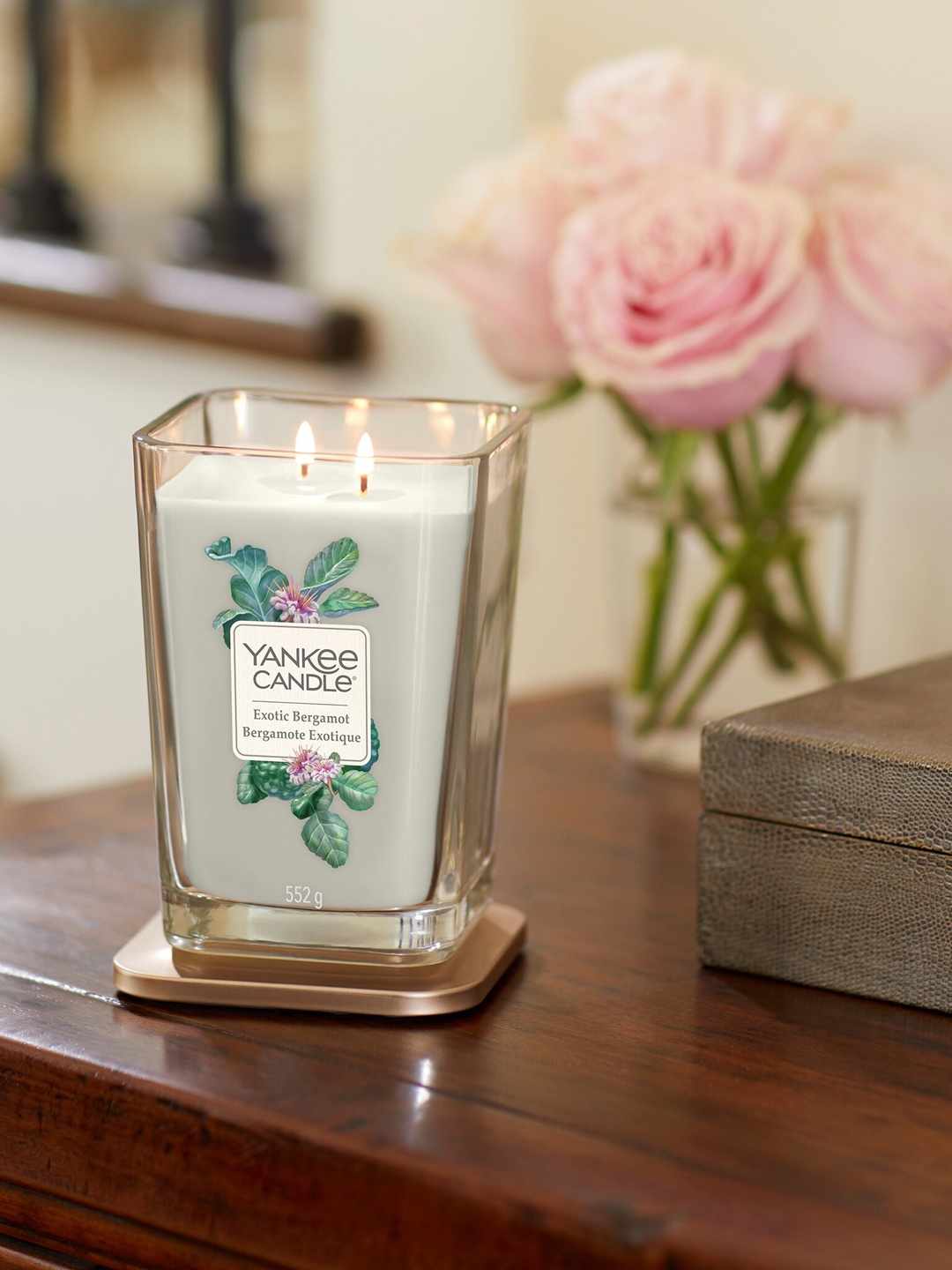 

YANKEE CANDLE Grey Exotic Bergamot Scented Large Jar Candle