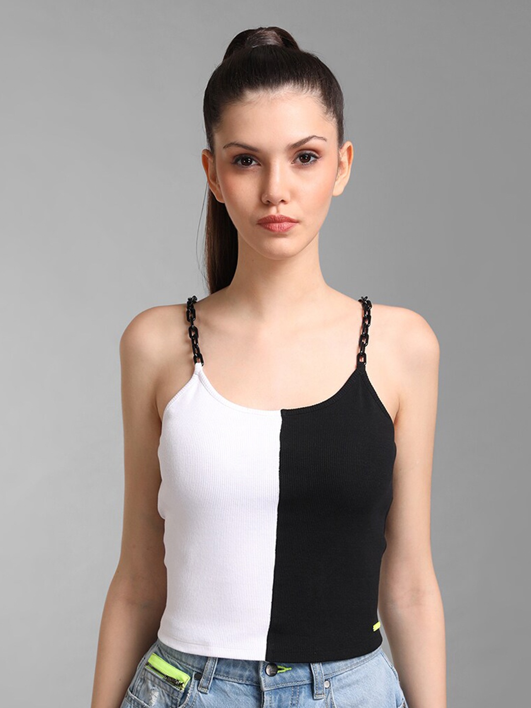 

Kazo Women Black & White Pure Cotton Colourblocked Chain Strap Crop Top