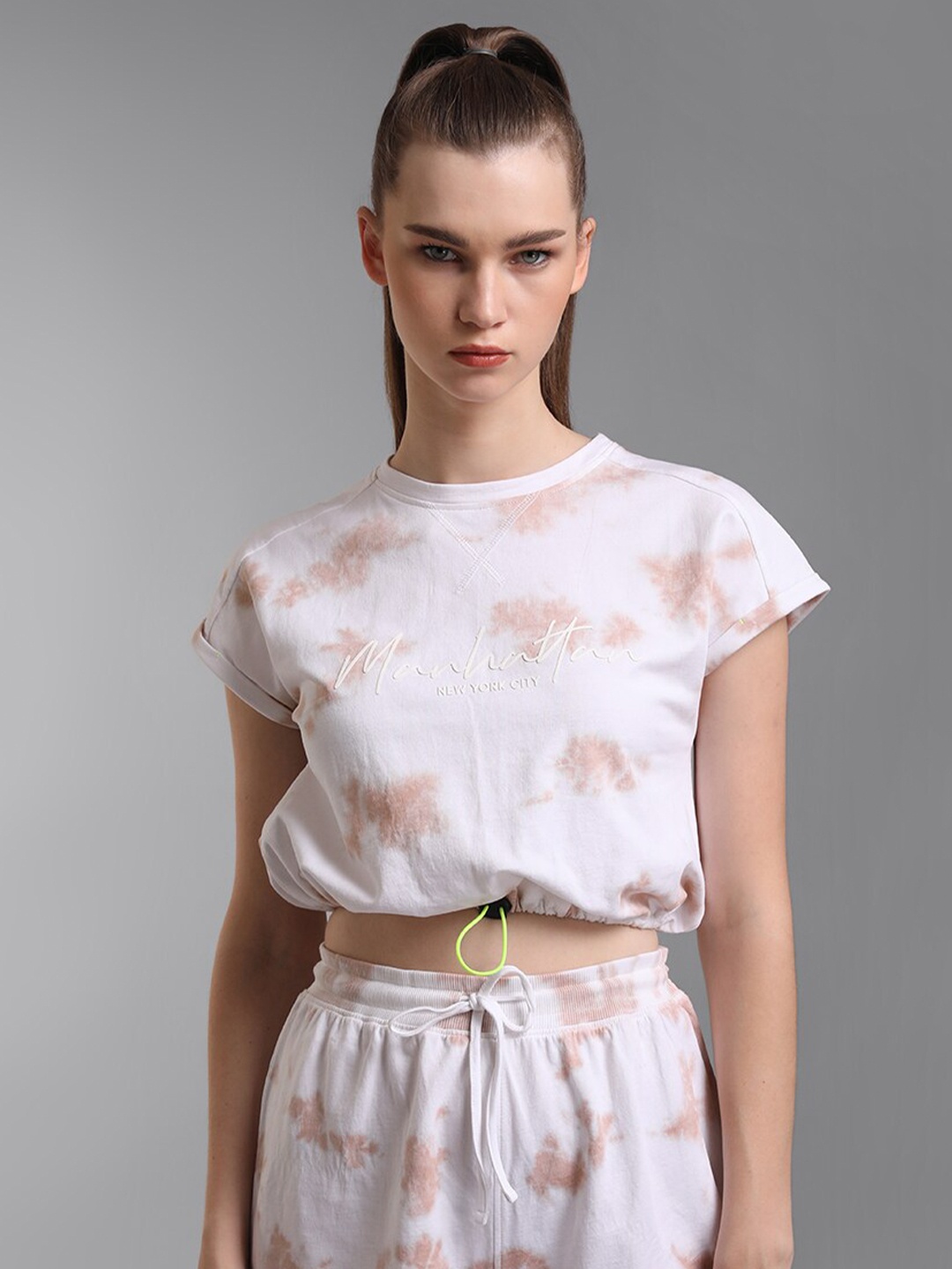

Kazo Women Beige Tie and Dye Extended Sleeves Cinched Waist Pure Cotton Top
