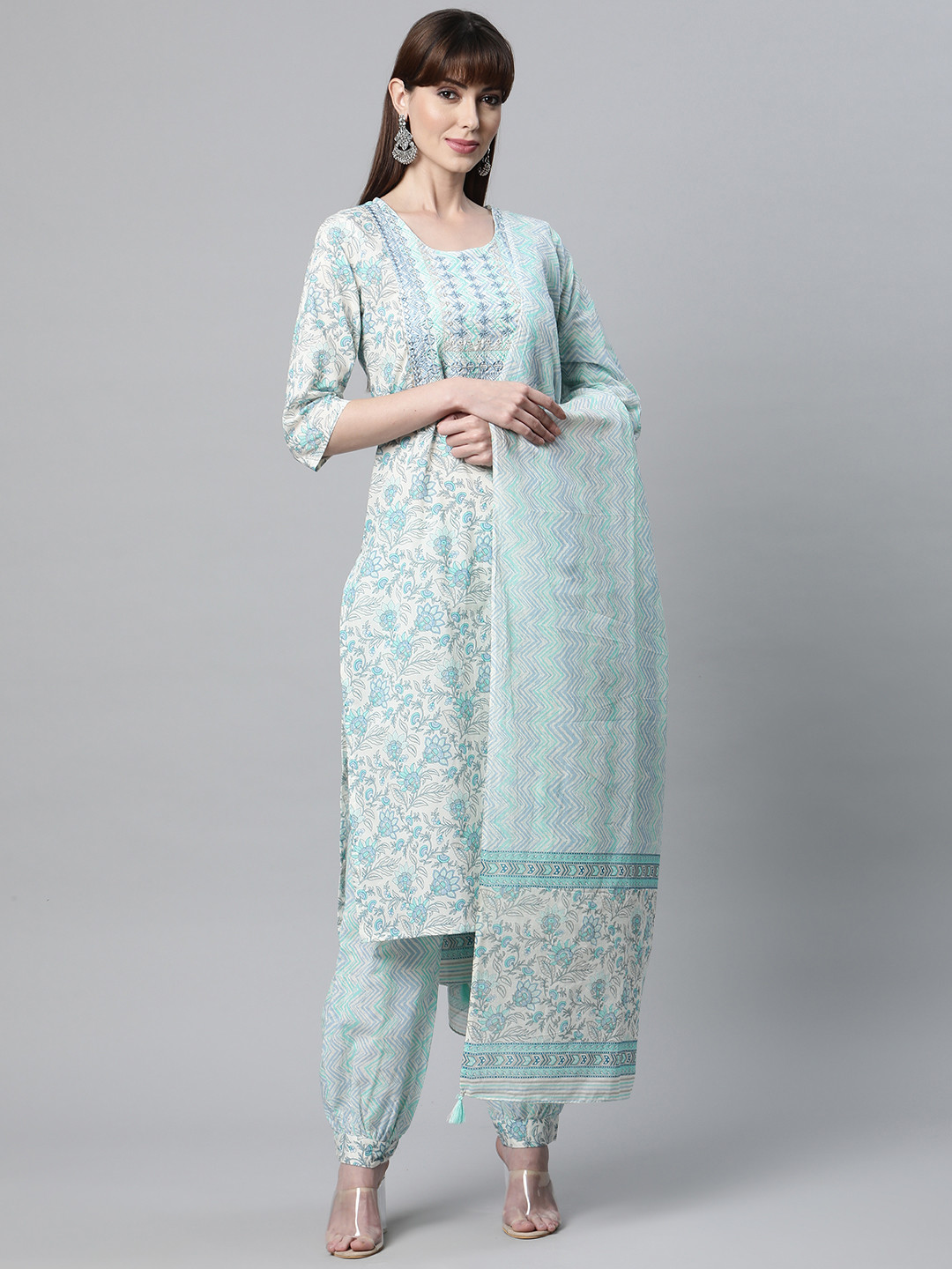 

Readiprint Fashions Women Turquoise Blue Floral Printed Gotta Patti Pure Cotton Kurta with Palazzos & With