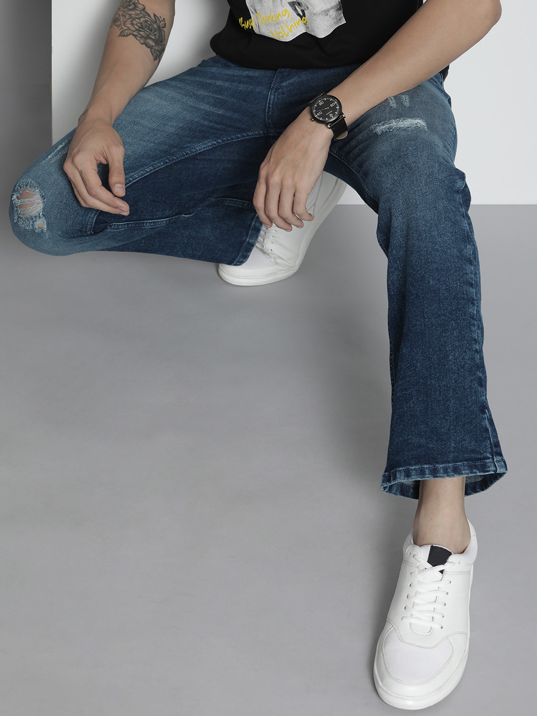 

The Indian Garage Co Men Bootcut Mildly Distressed Light Fade Stretchable Jeans, Blue