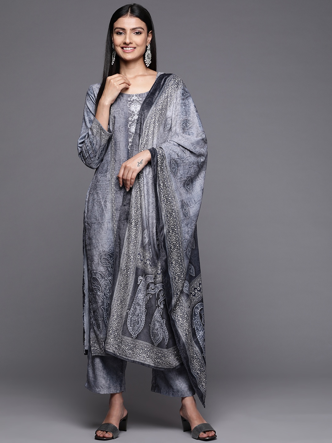 

Libas Women Blue Ethnic Motifs Printed Velvet Kurta with Trousers & With Dupatta