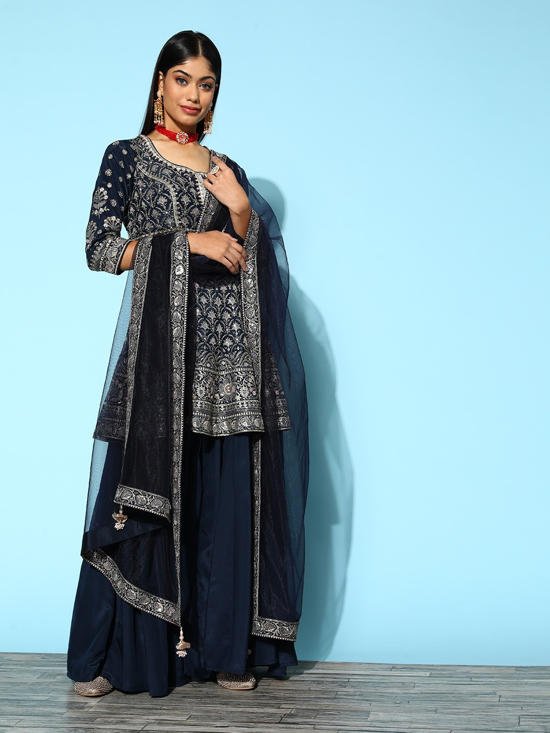 

Libas Women Ethnic Motifs Pure Silk Shimmer & Sequin Kurti Set, Blue