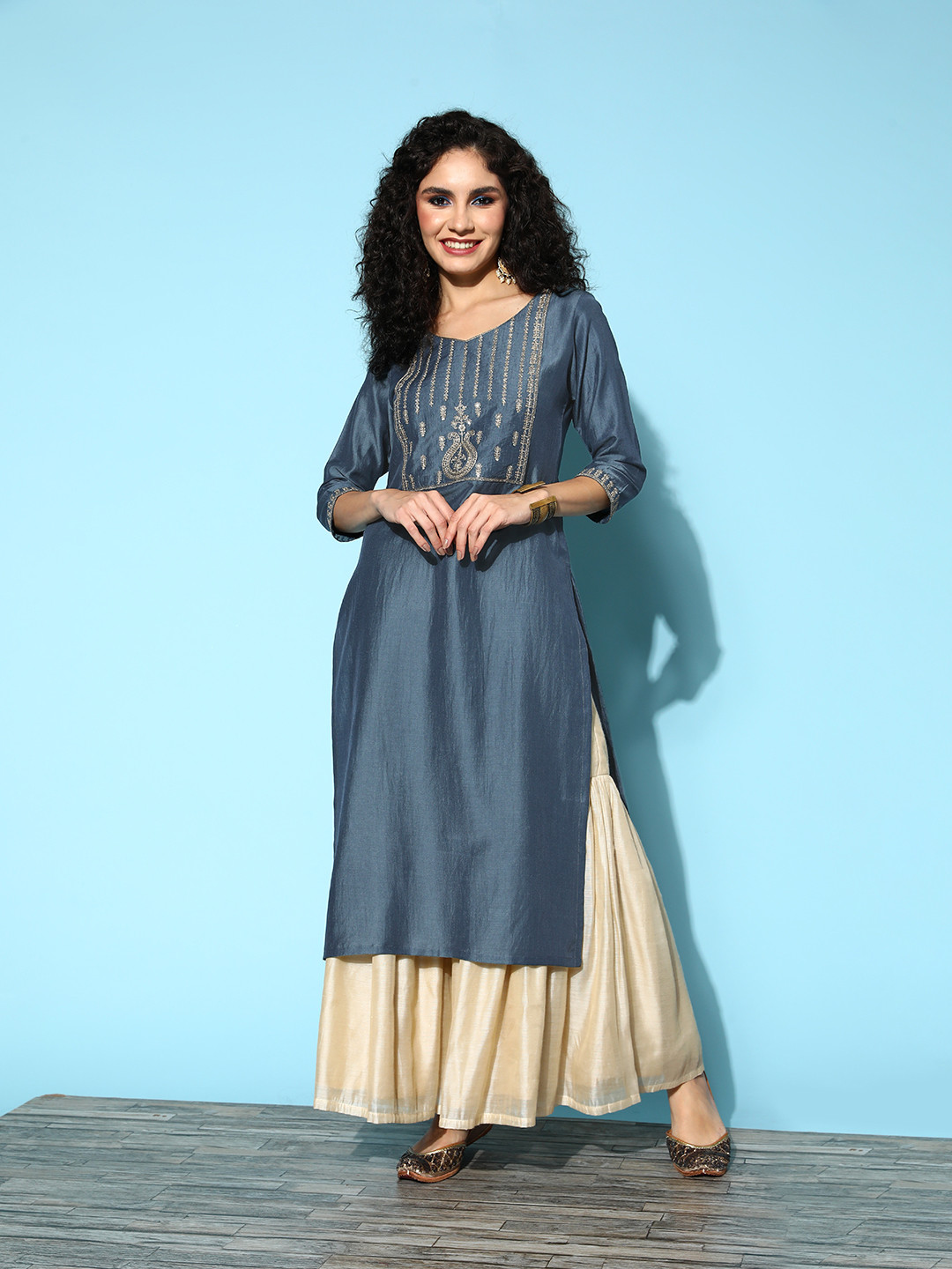 

Libas Women Elegant Grey Silk Hyper Texture Kurta