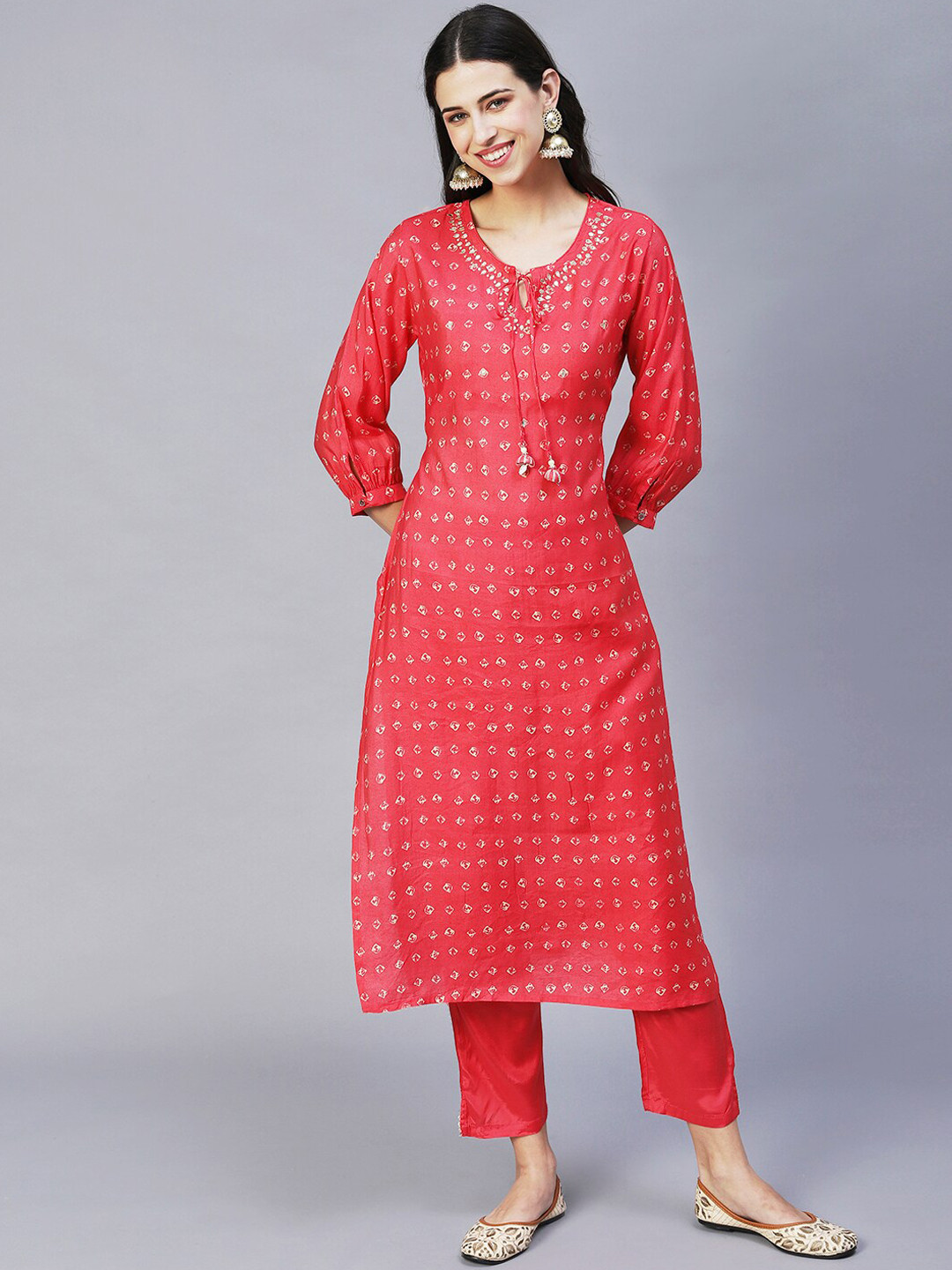 

FASHOR Women Red Ethnic Motifs Printed Straight Fit Kurta With Trousers