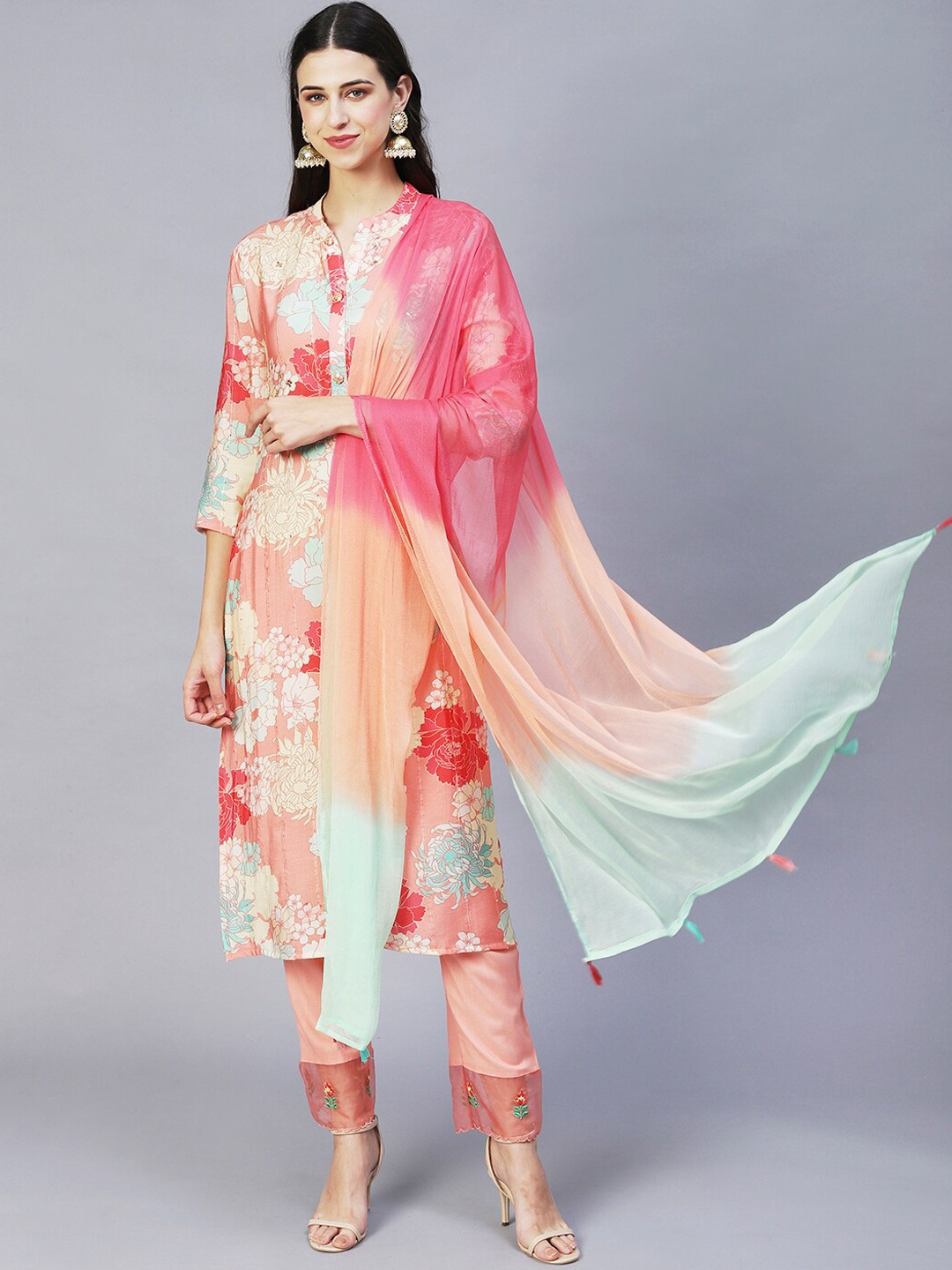 

FASHOR Women Peach & Green Floral Printed Chanderi Silk Kurta with Trousers & With Dupatta