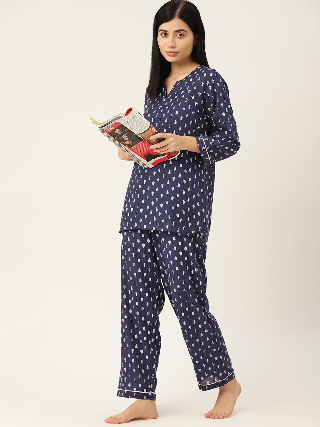 

ETC Women Navy Blue Printed Night suit