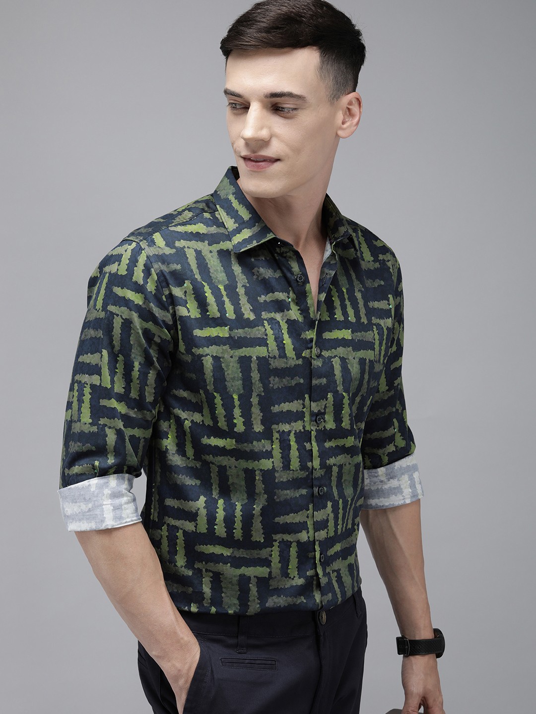 

THE BEAR HOUSE Ardor Edition Men Slim Fit Digital Print Party Shirt, Green