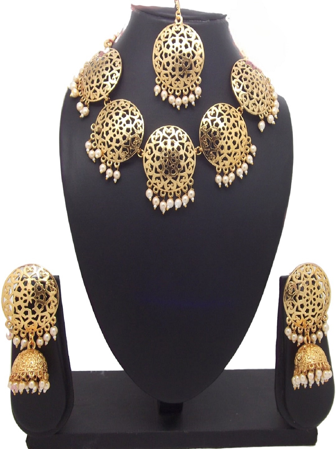 

FEMMIBELLA Gold Plated Pearl Studded Choker Jewelry Necklace Set