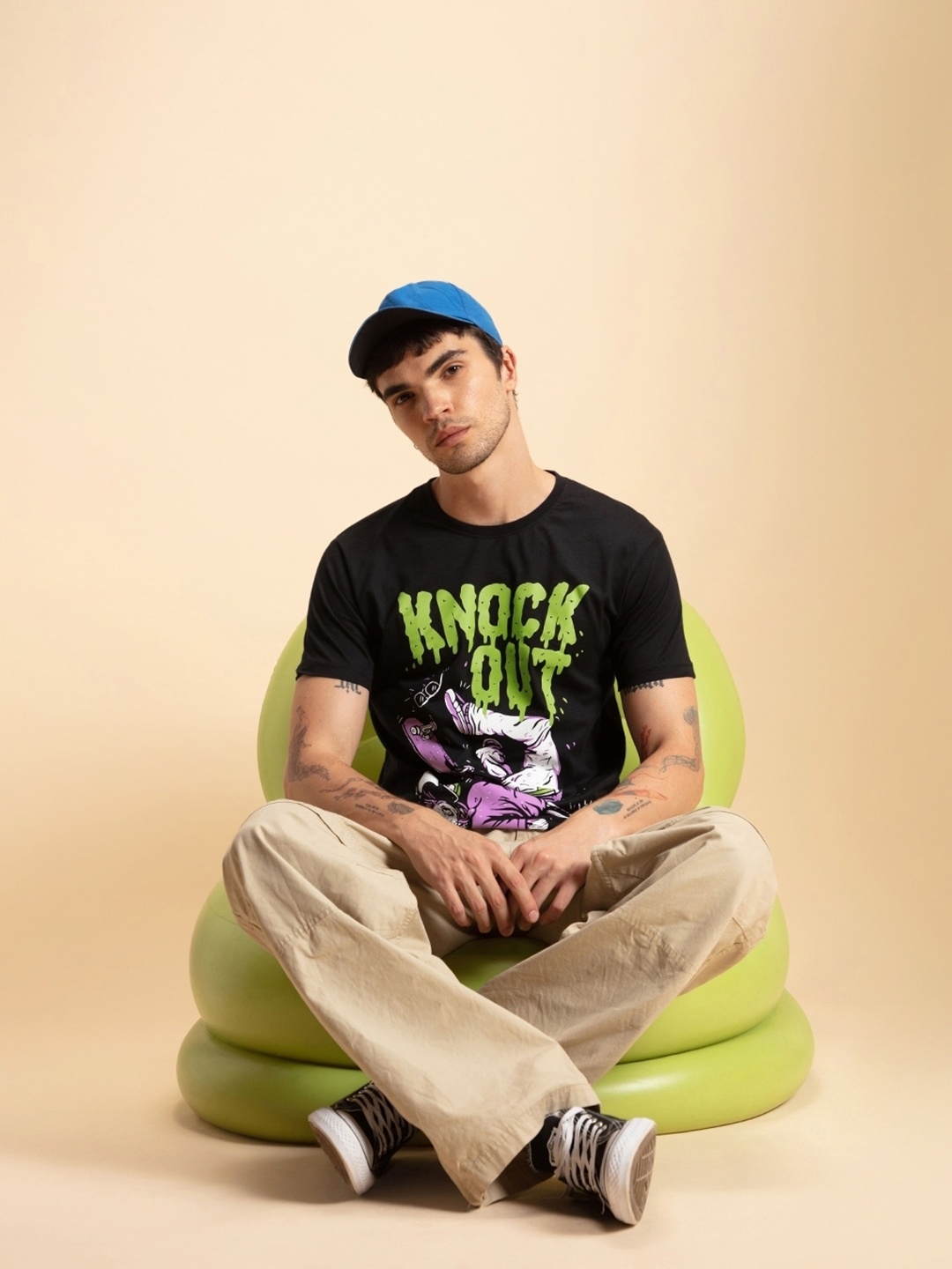 

Bewakoof Men Black Printed Cotton T-shirt
