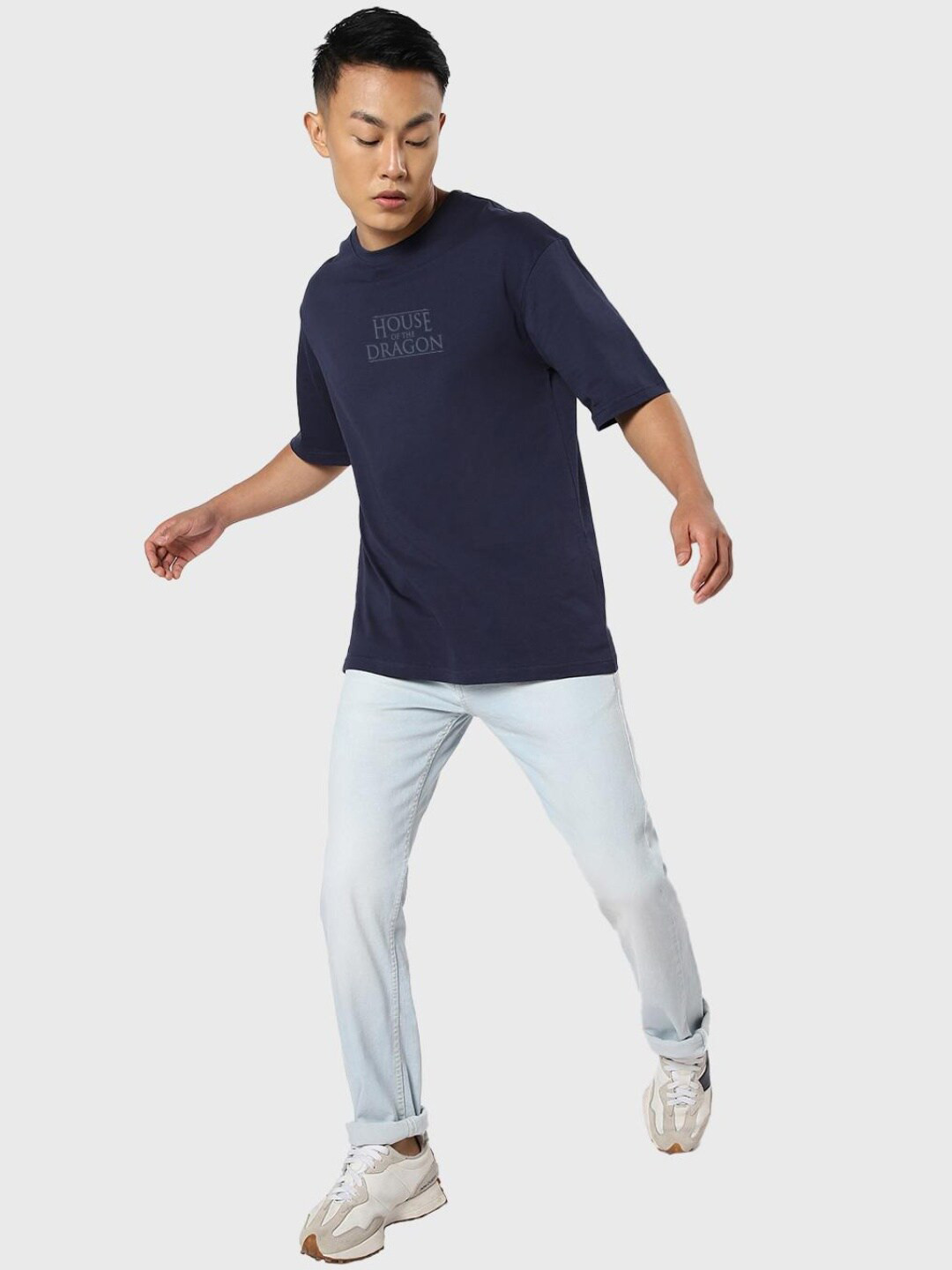 

Bewakoof Men Blue Printed Drop-Shoulder Sleeves Cotton Oversized T-shirt