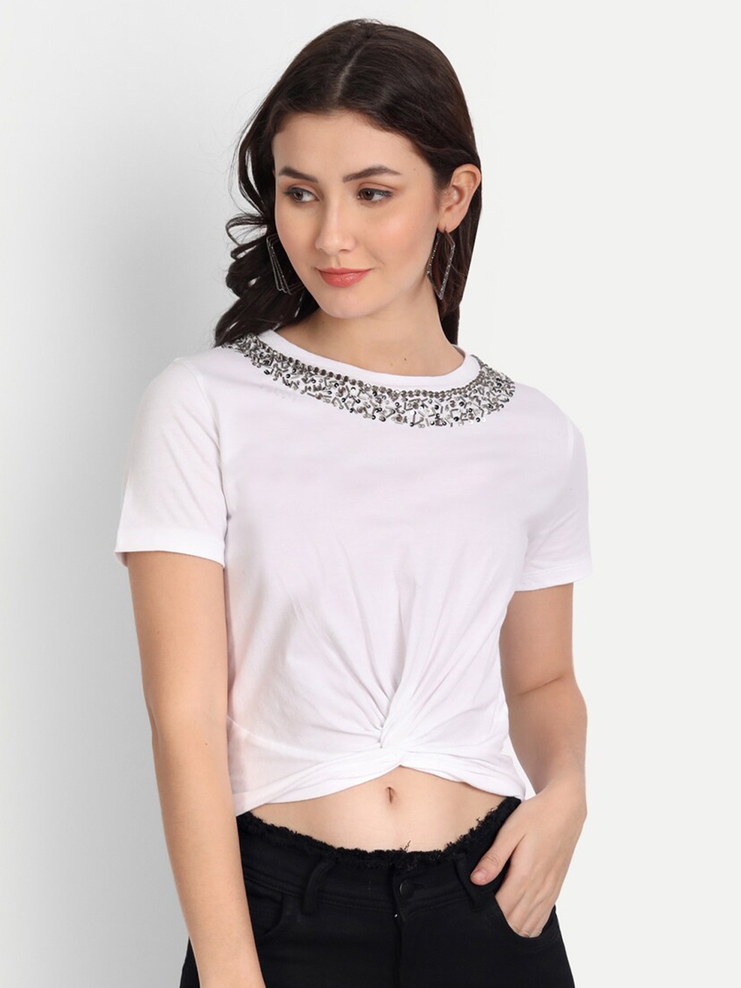 

Sttavoss White Solid Cotton Knotted Crop Top with Embellished Neck Detail