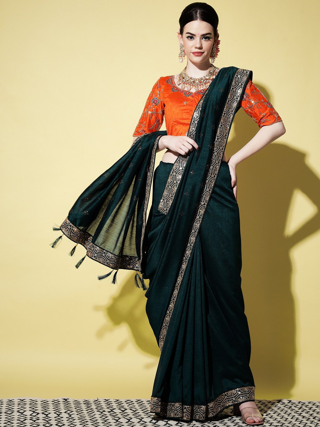 

SHUBHVASTRA Green & Gold-Toned Embellished Sequinned Art Silk Saree