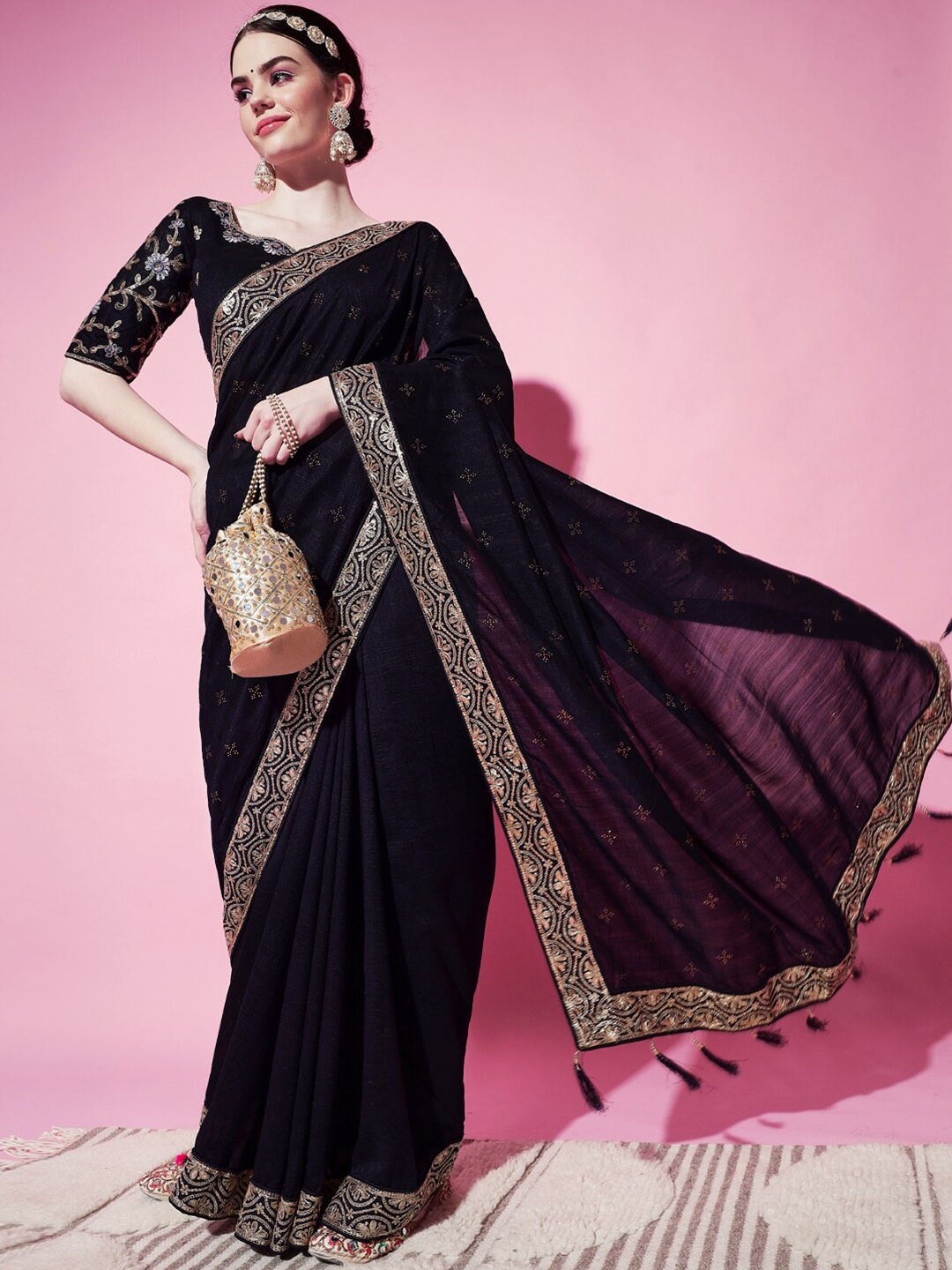 

SHUBHVASTRA Navy Blue & Gold-Toned Floral Embroidered Art Silk Saree