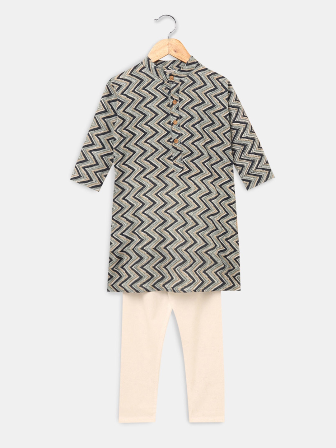 

Hopscotch Boys Grey Printed Pure Cotton Kurta with Pyjamas