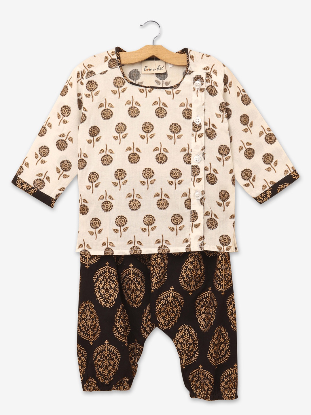 

Hopscotch Boys Black Floral Printed Angrakha Pure Cotton Kurta with Pyjamas