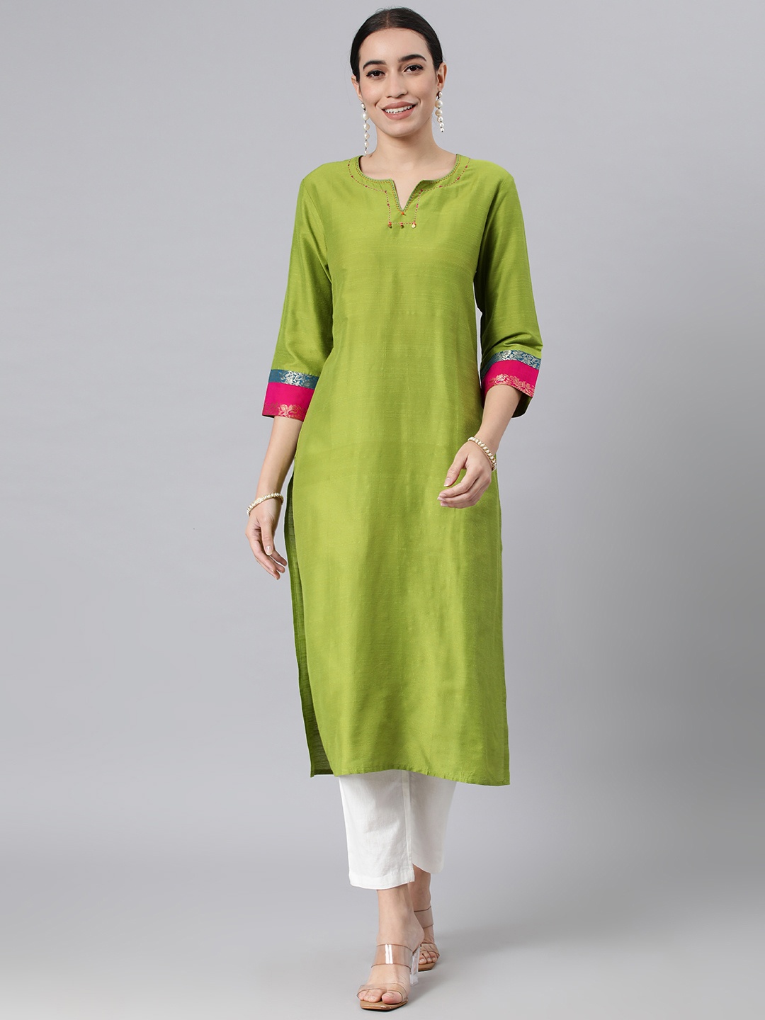 

araaliya Women Straight Thread Work Kurta, Green