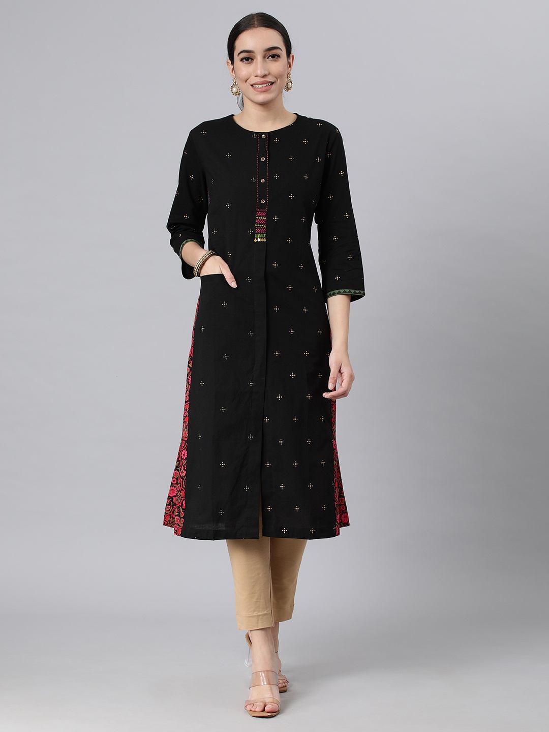

araaliya Women A-Line Thread Work Kurta, Black