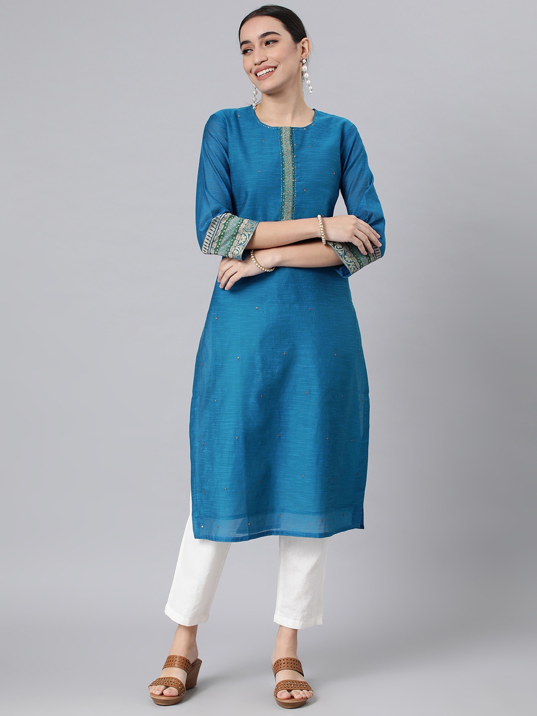 

araaliya Women Straight Yoke Design Kurta, Blue