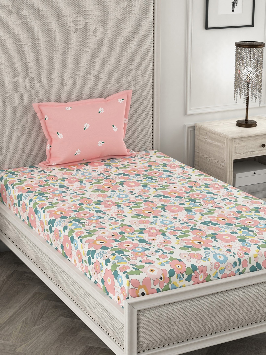 

CHHAVI INDIA Pink & White Floral 210 TC Single Bedsheet with 1 Pillow Covers