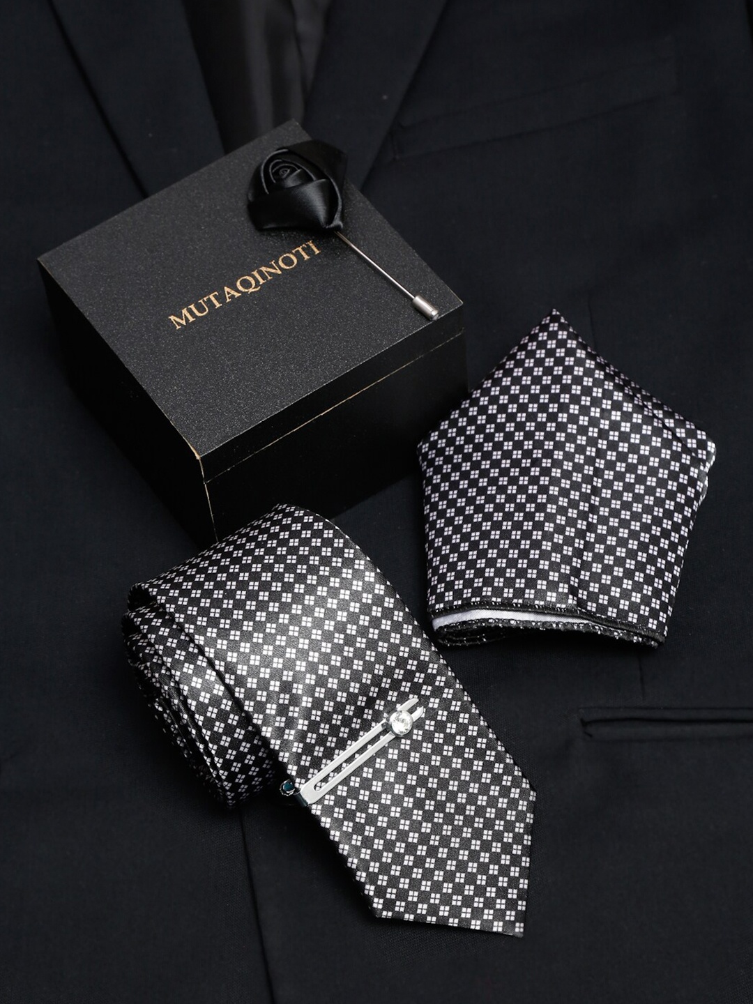 

MUTAQINOTI Men Black & White Printed Formal Tie Accessory Gift Set
