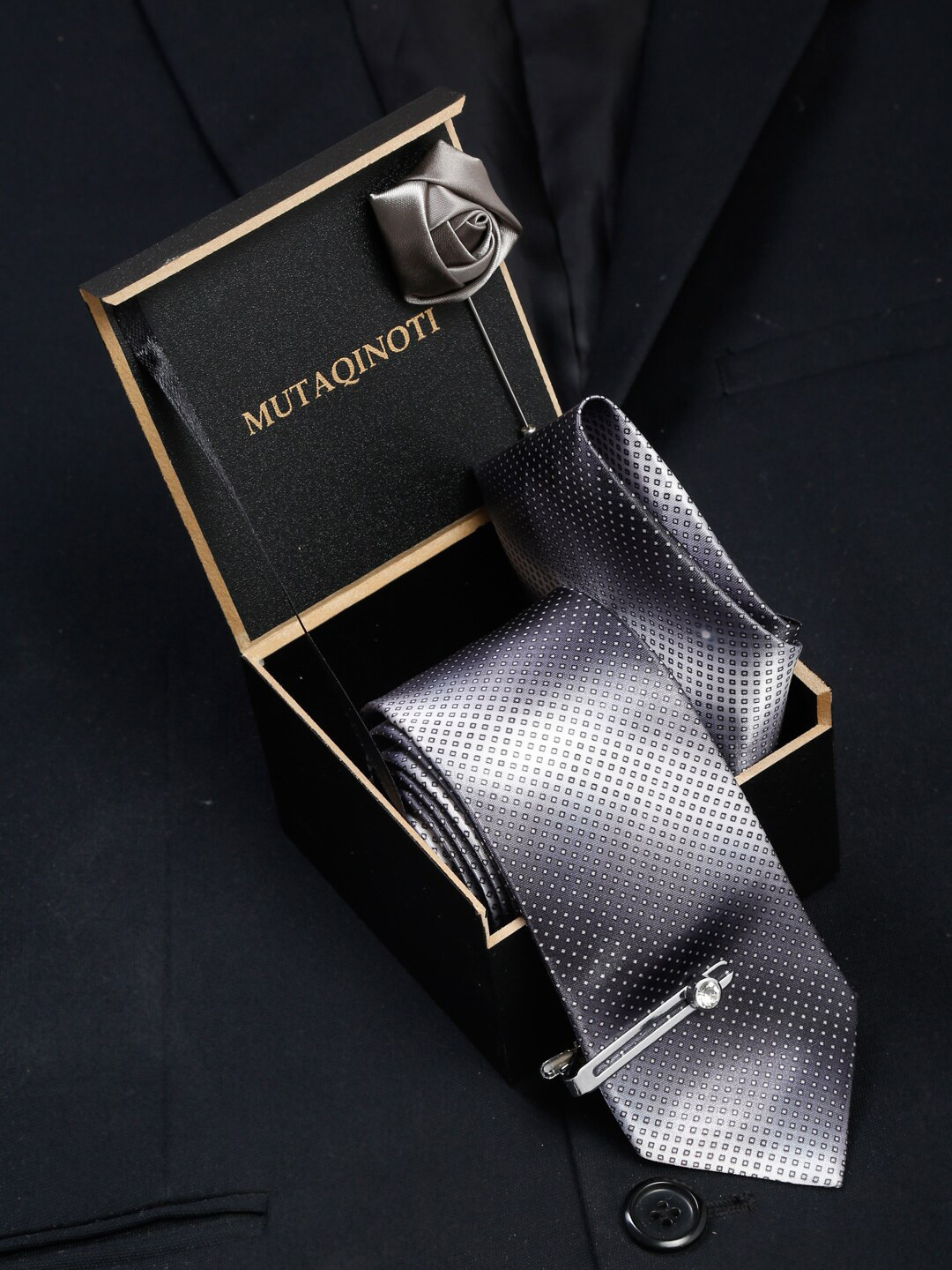 

MUTAQINOTI Men Grey & Silver Printed Formal Tie Accessory Gift Set