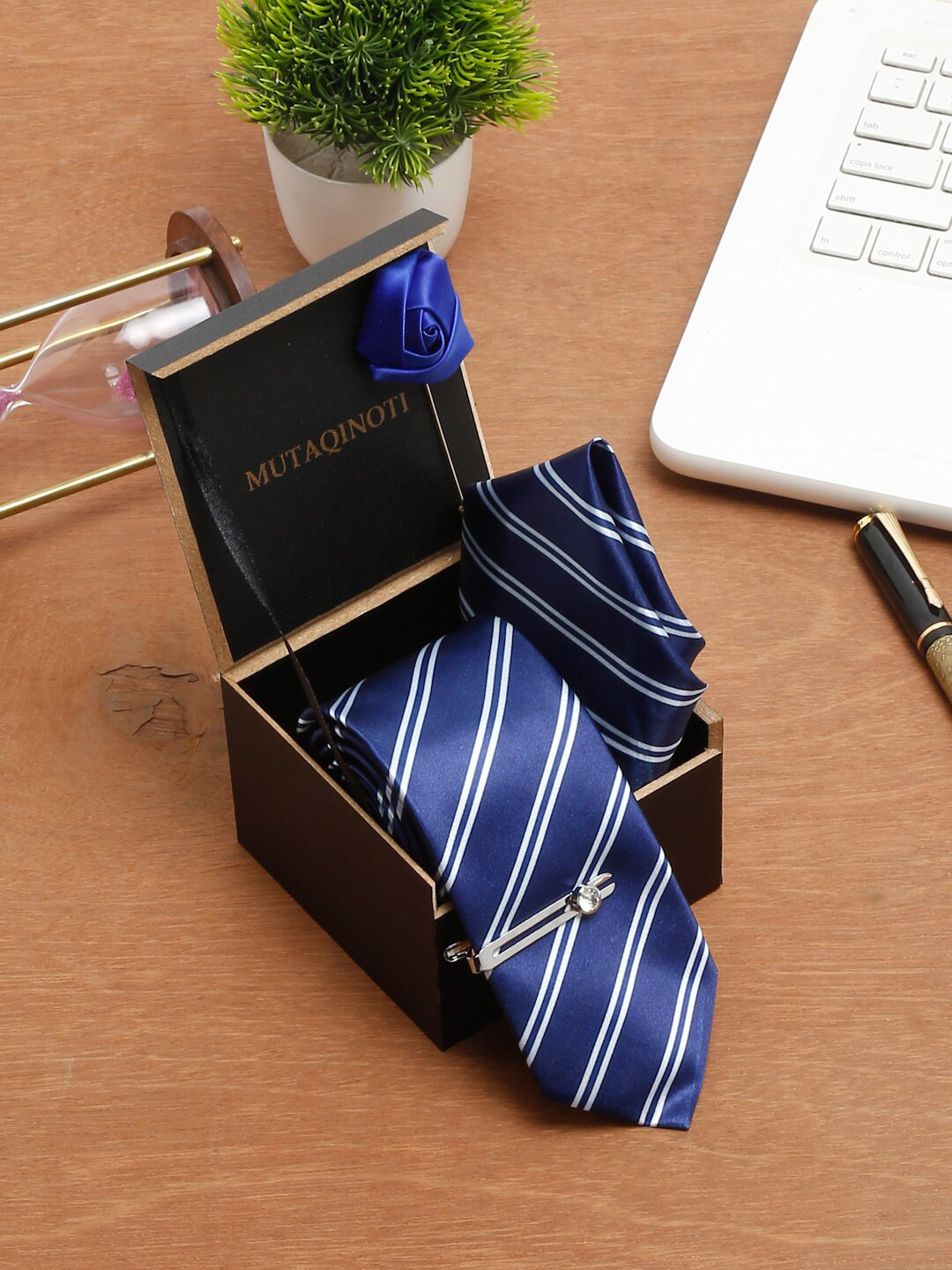 

MUTAQINOTI Men Blue Printed Accessory Gift Set, Navy blue