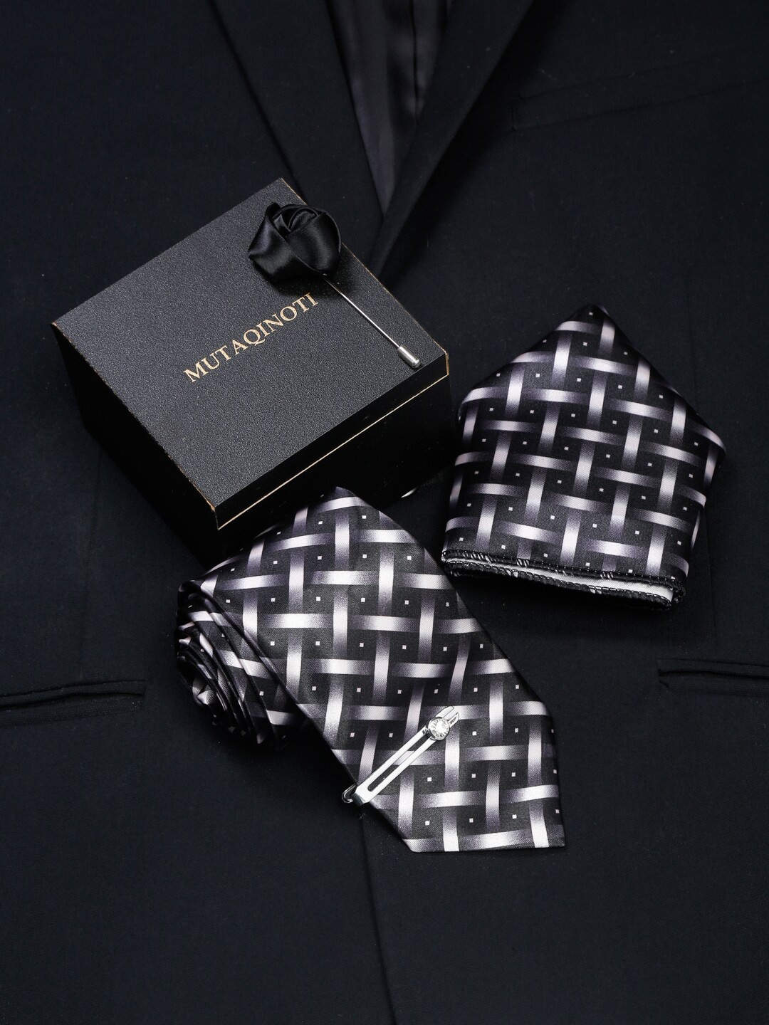 

MUTAQINOTI Men Black Printed Accessory Gift Set