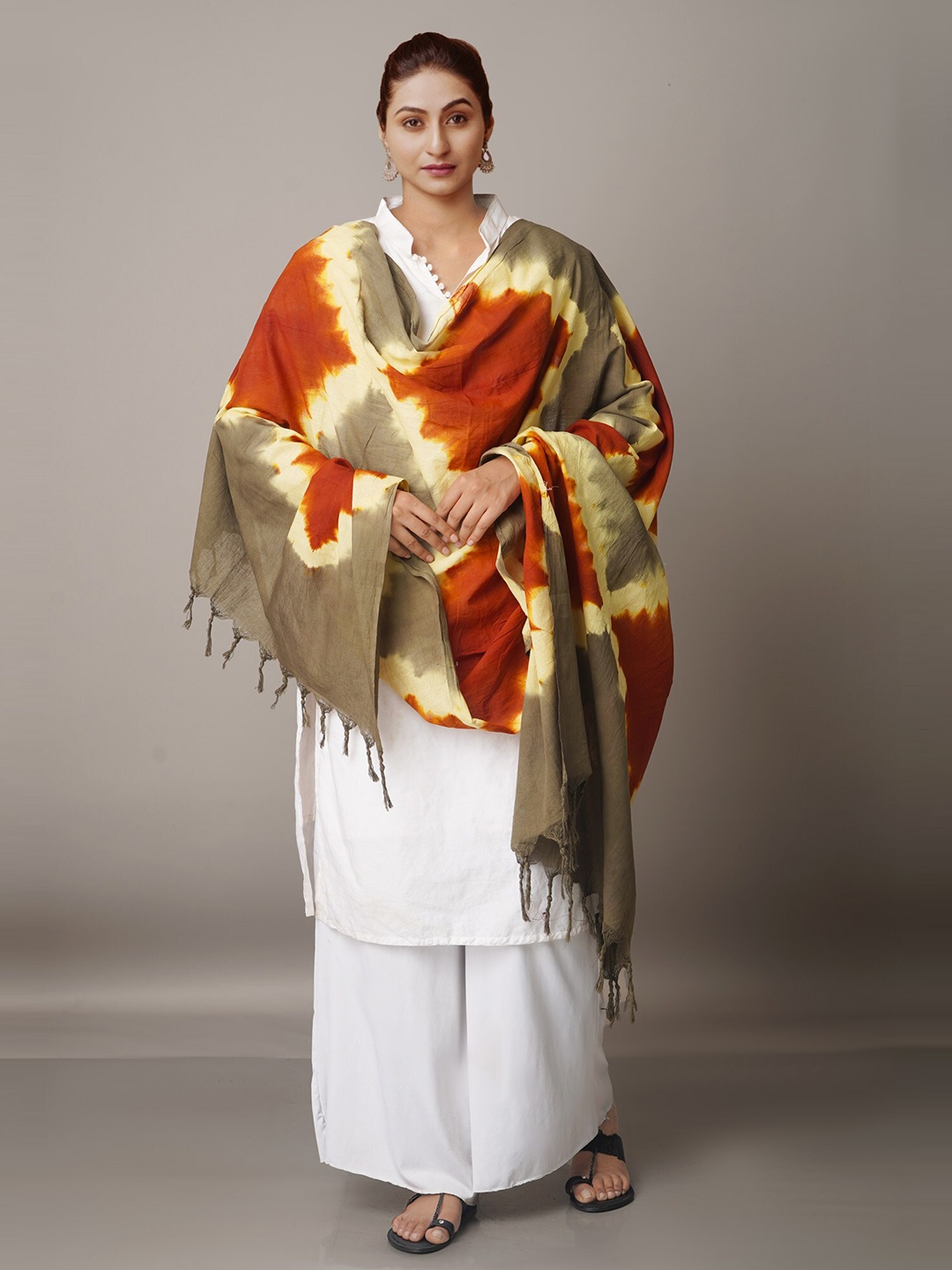 

Unnati Silks Cream-Coloured & Red Printed Pure Cotton Shibori Dupatta