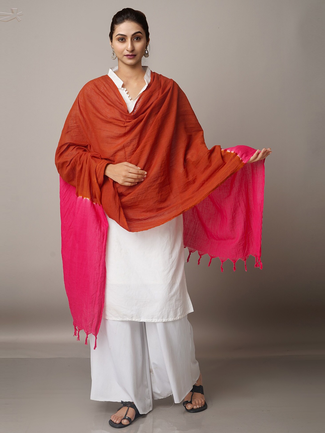 

Unnati Silks Pink & Maroon Ethnic Motifs Printed Pure Cotton Shibori Dupatta