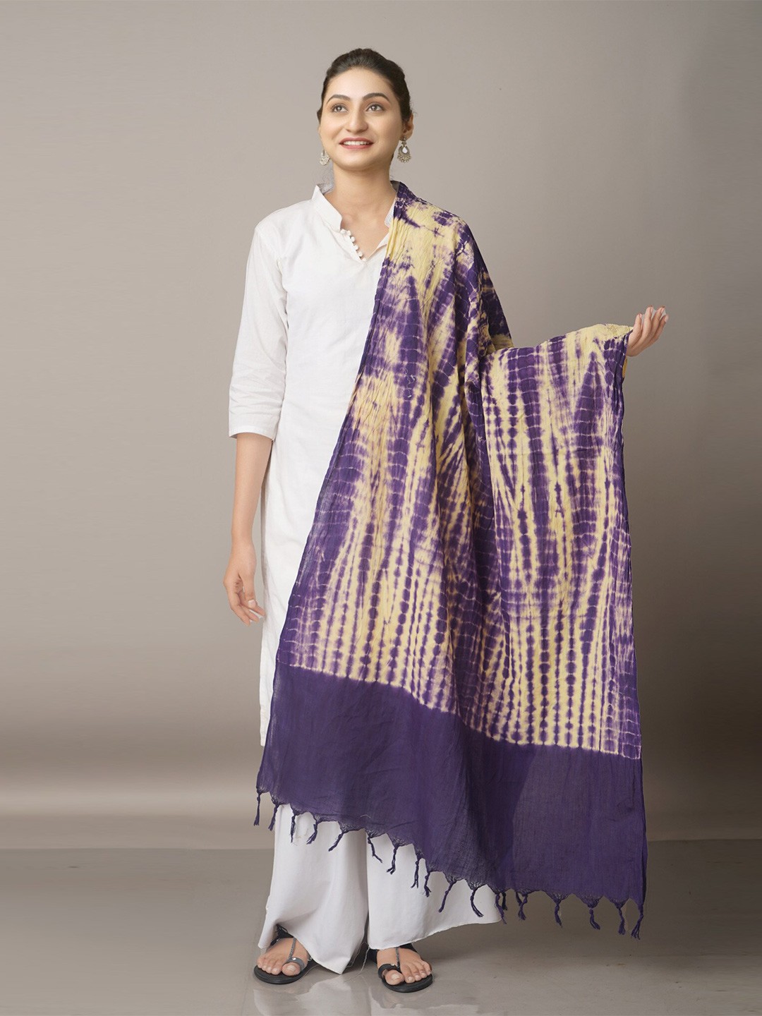 

Unnati Silks Navy Blue & Brown Dyed Pure Cotton Tie and Dye Dupatta