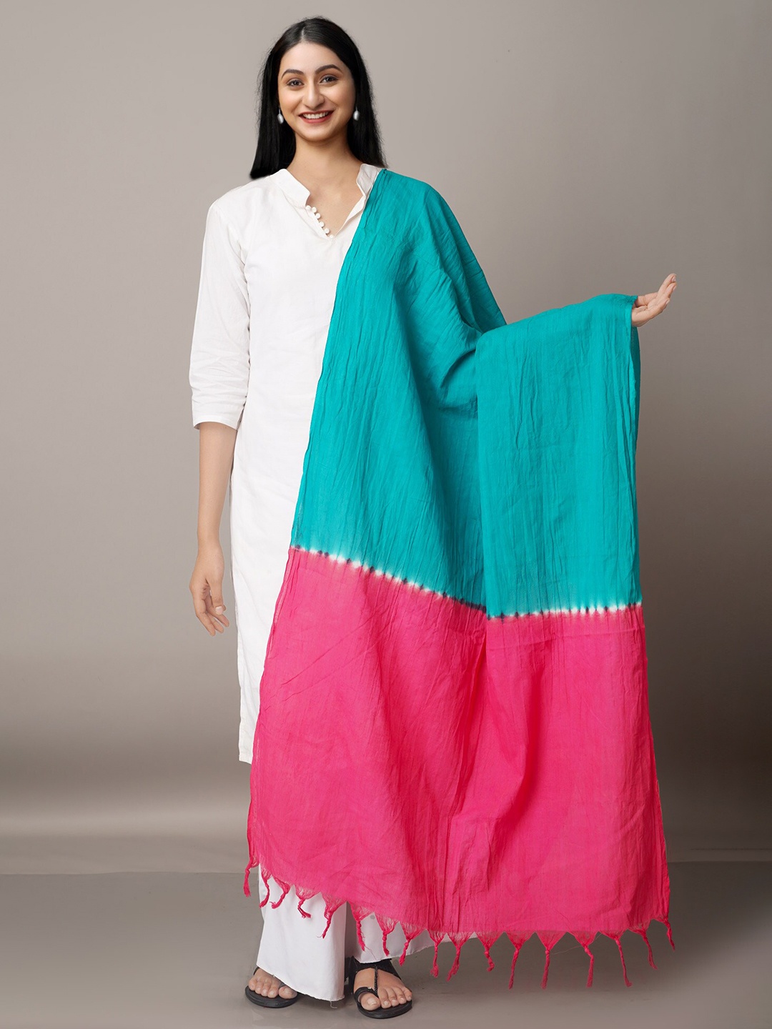 

Unnati Silks Green & Pink Printed Pure Cotton Shibori Dupatta