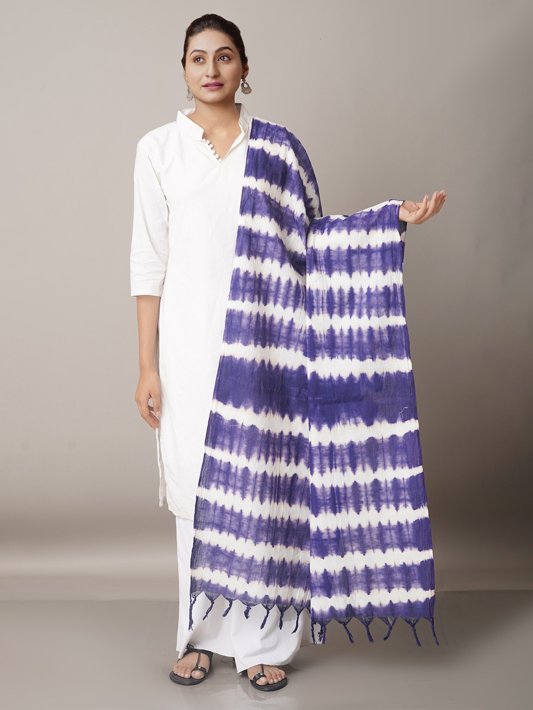 

Unnati Silks Navy Blue & White Striped Pure Cotton Shibori Dupatta