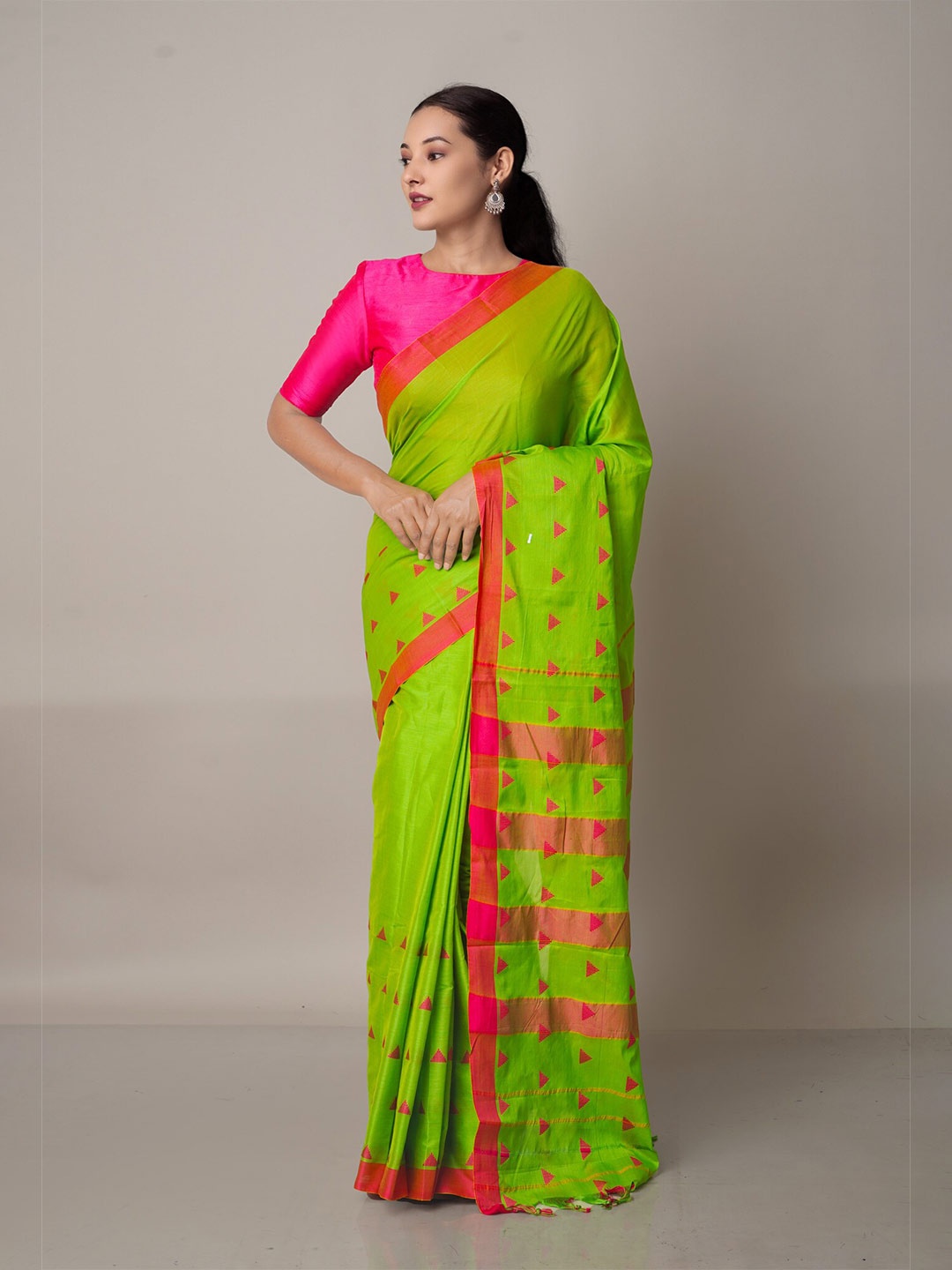 

Unnati Silks Green & Pink Woven Design Narayan Peth Saree