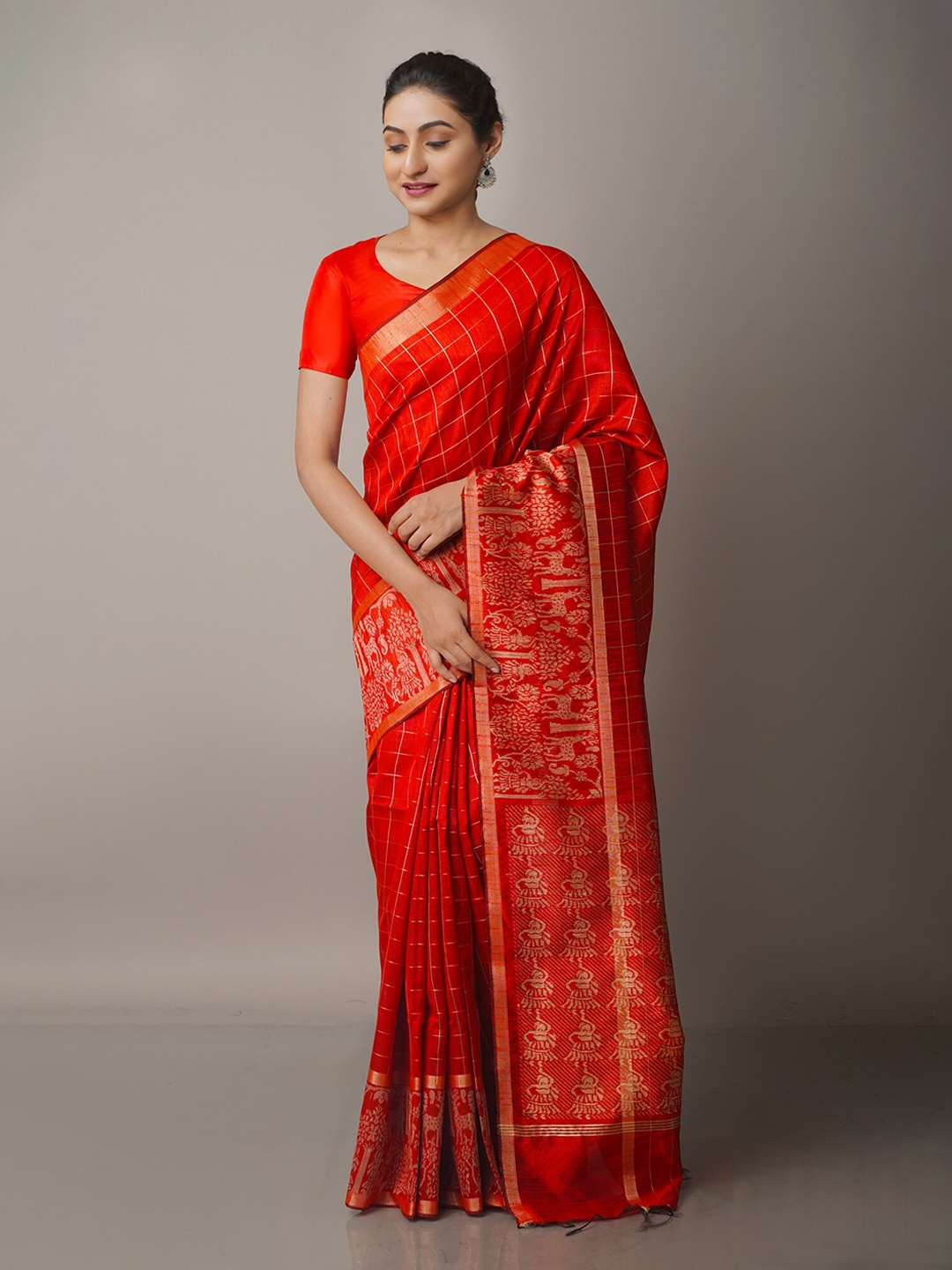 

Unnati Silks Red & Gold-Toned Woven Design Zari Silk Blend Jamdani Saree