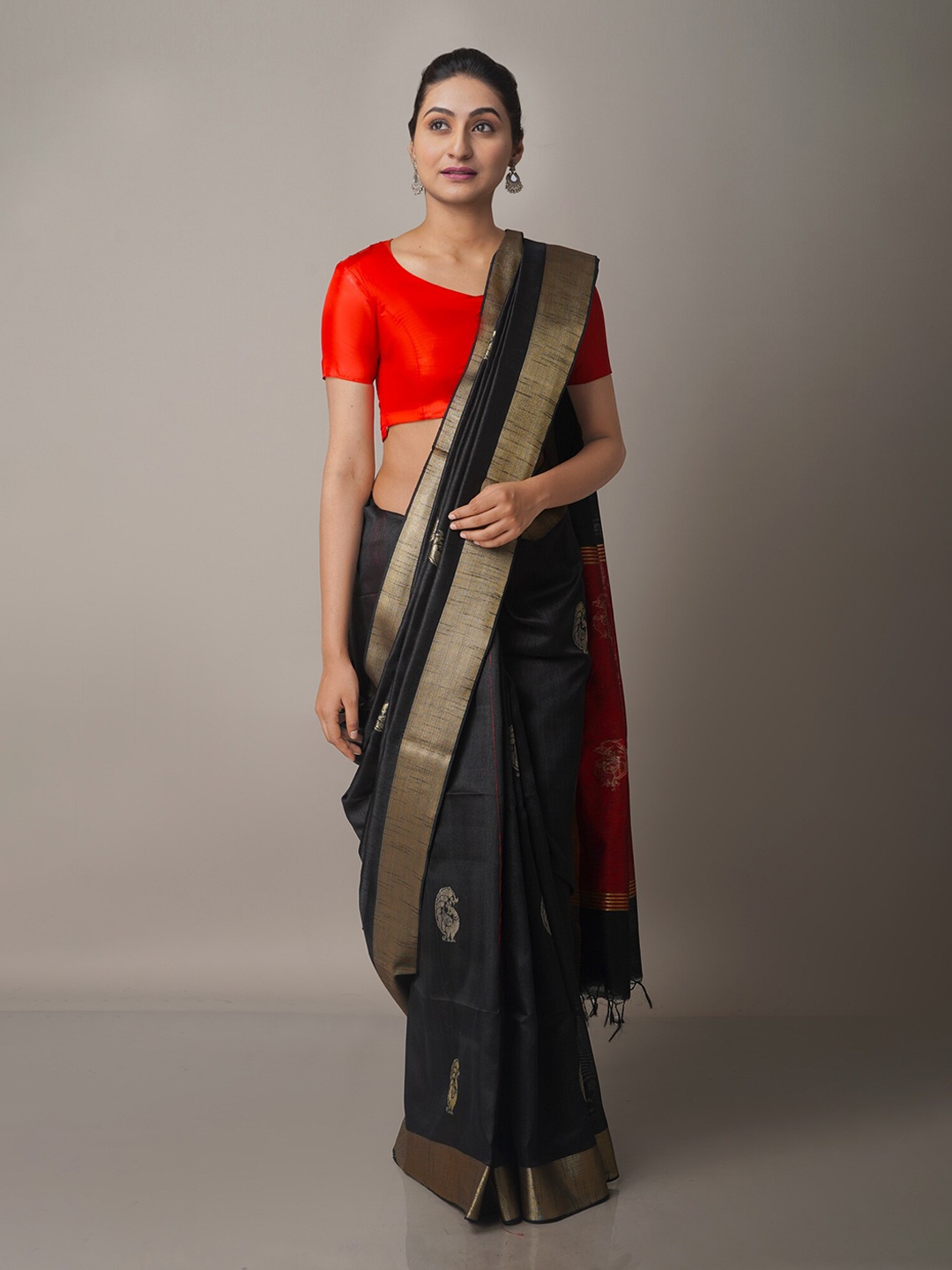 

Unnati Silks Black & Red Woven Design Zari Silk Blend Jamdani Saree