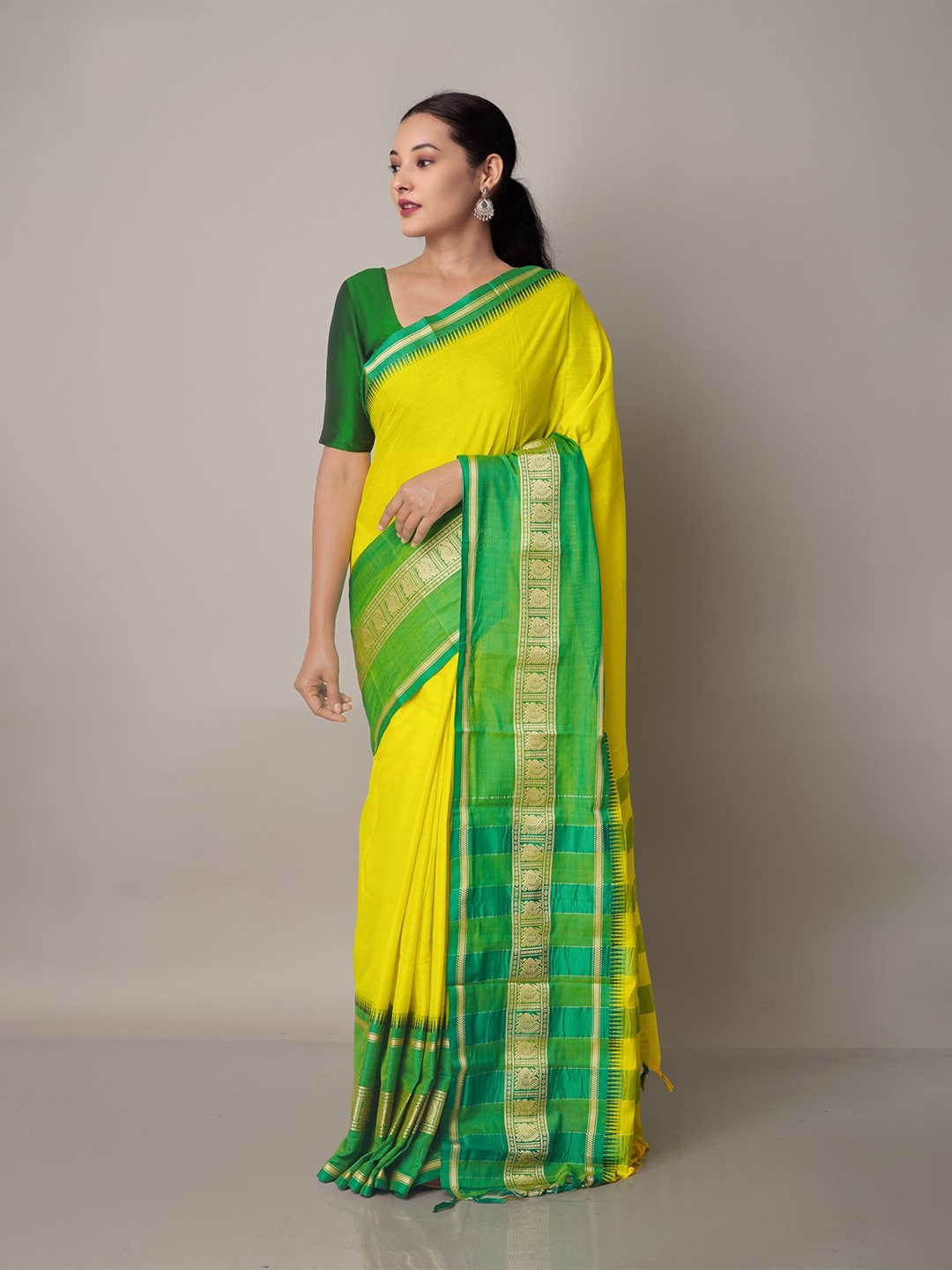 

Unnati Silks Yellow & Green Narayan Peth Saree