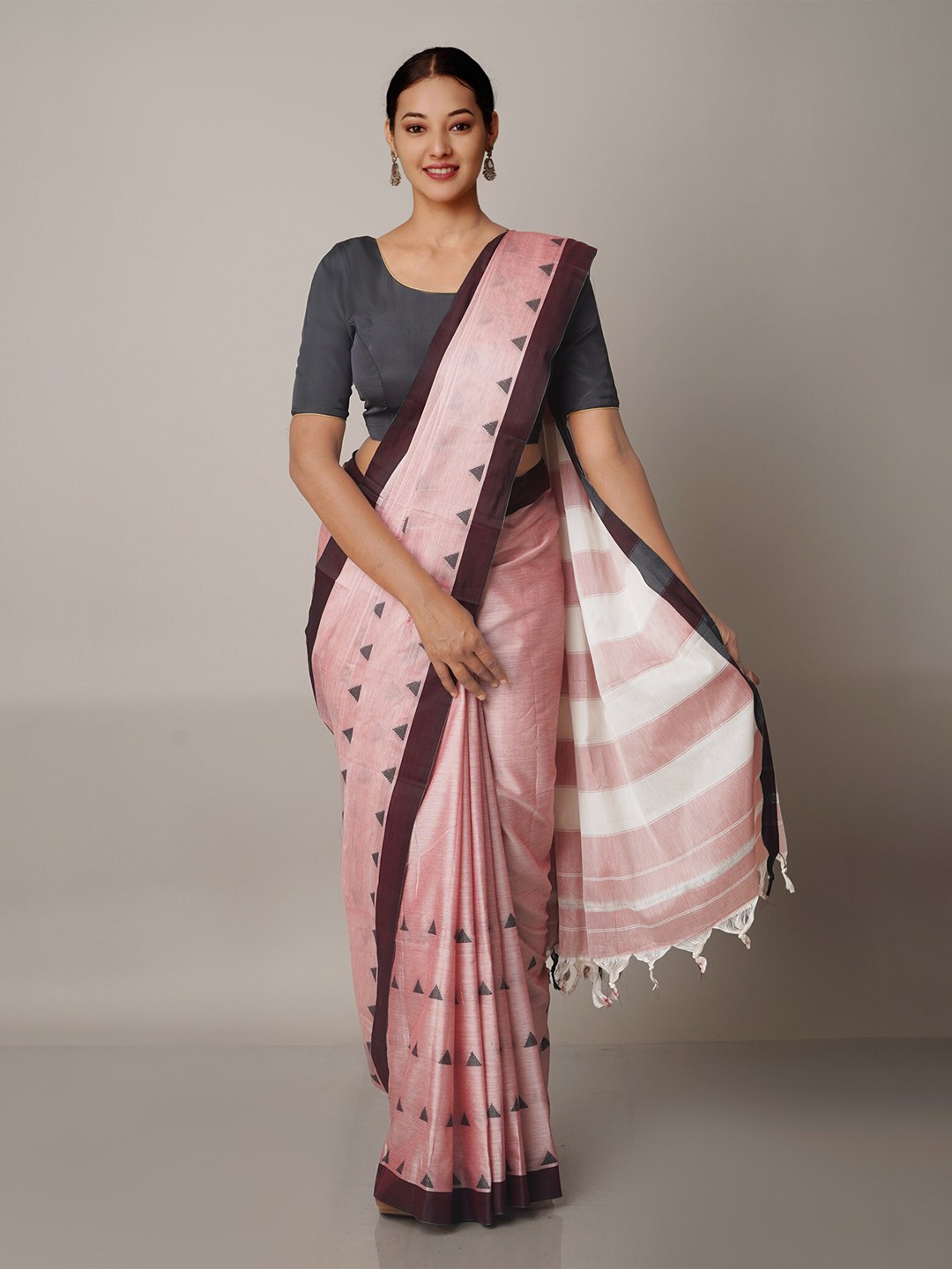 

Unnati Silks Pink & Black Woven Design Zari Narayan Peth Saree