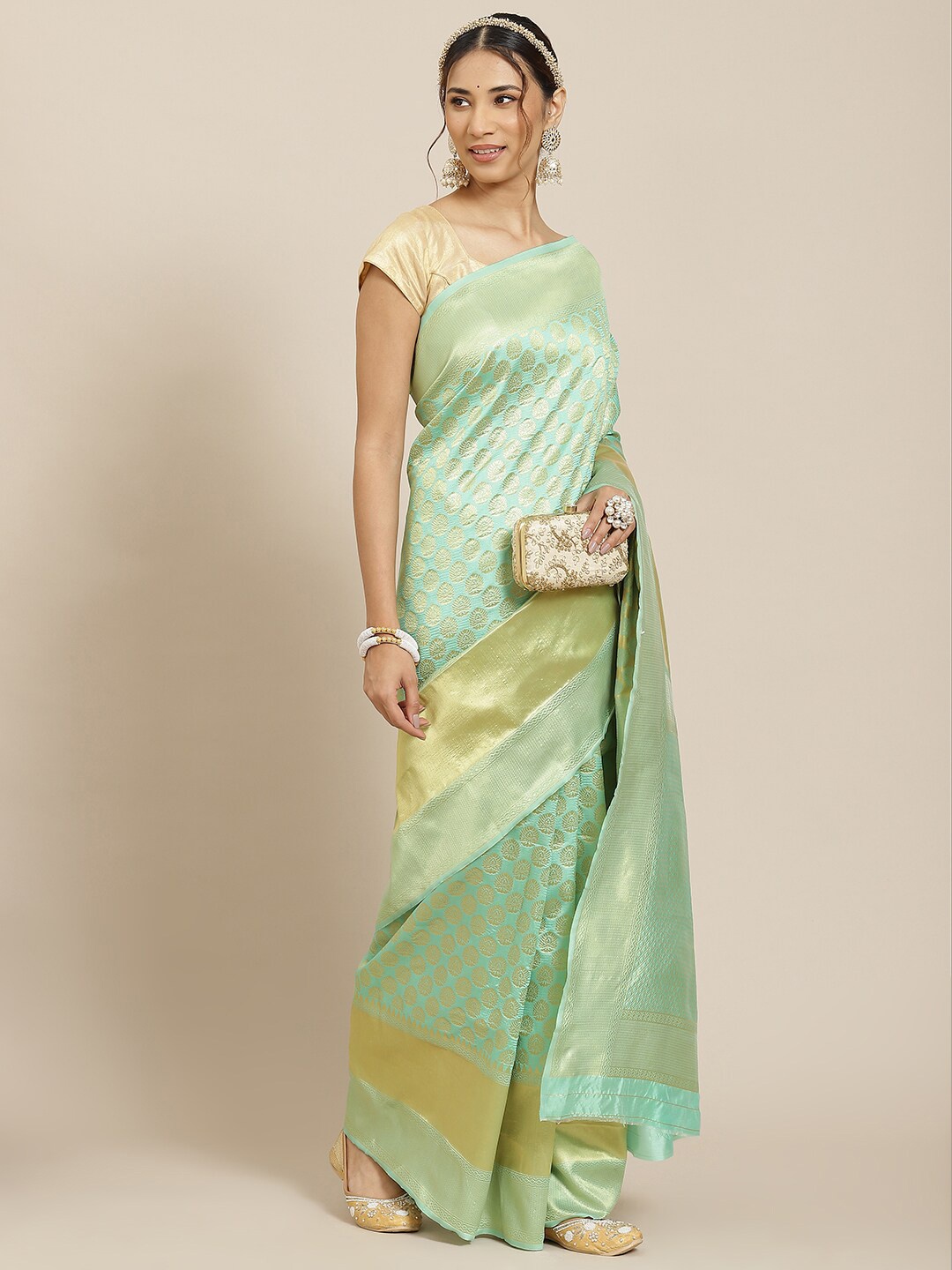 

Atsevam Green & Gold-Toned Woven Design Zari Silk Blend Kanjeevaram Saree