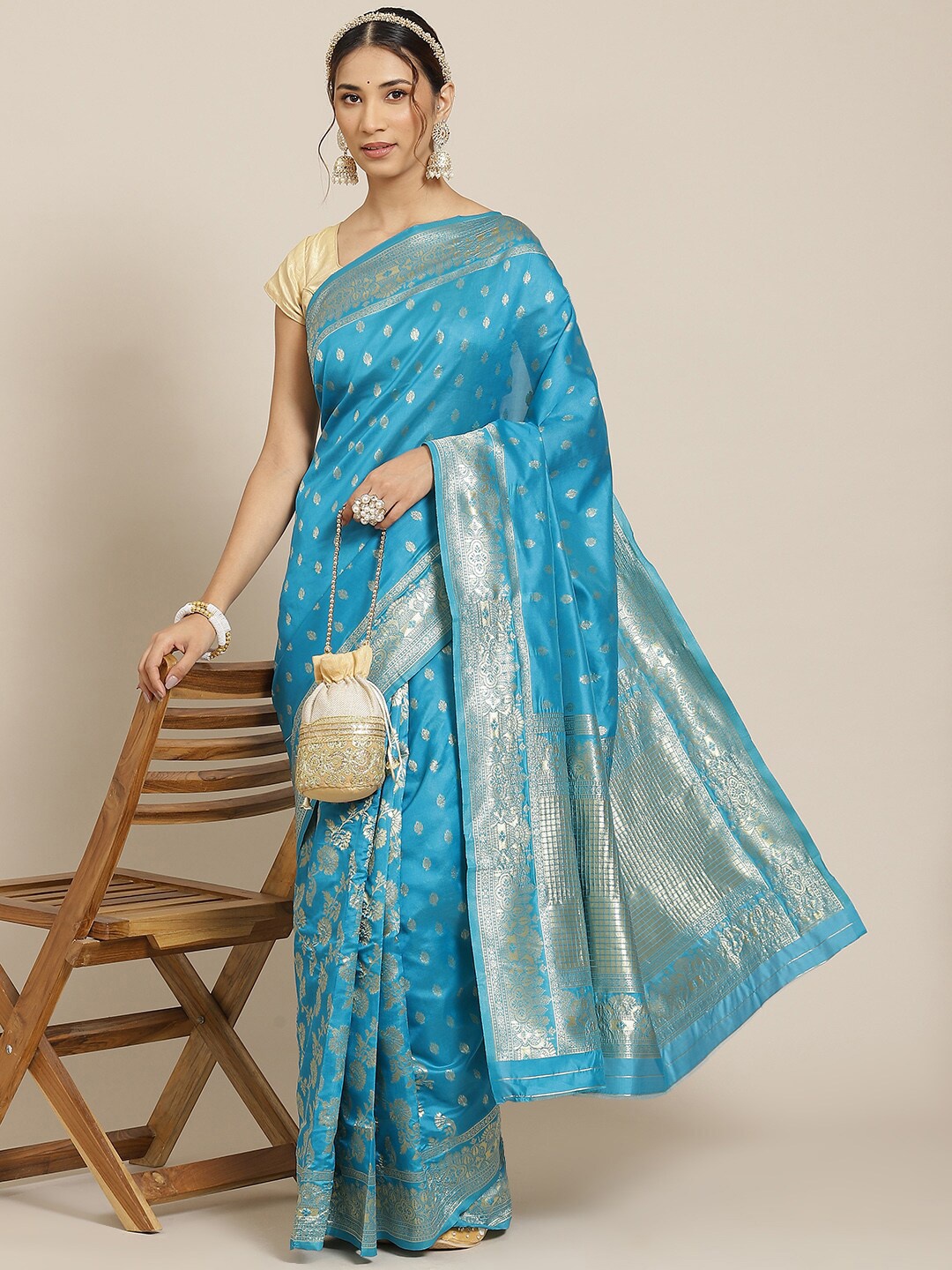 

Atsevam Blue & Gold-Toned Woven Design Zari Silk Blend Kanjeevaram Saree
