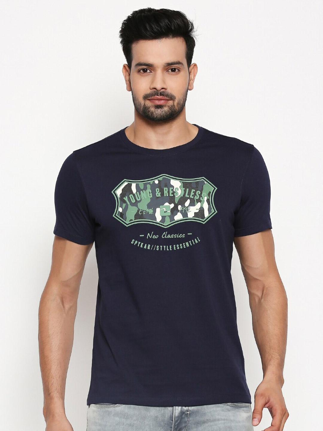 

SPYKAR Men Navy Blue & Green Camouflage Printed Slim Fit T-shirt