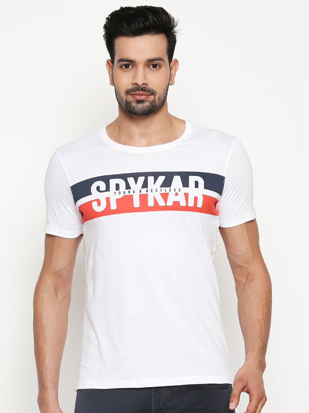 

SPYKAR Men White Typography Printed Slim Fit T-shirt