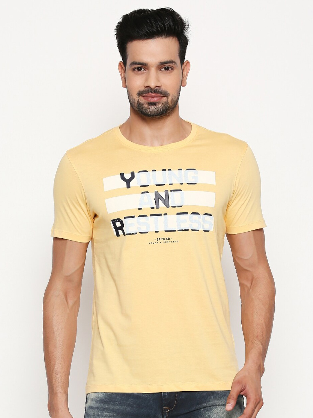 

SPYKAR Men Yellow Typography Printed Slim Fit T-shirt