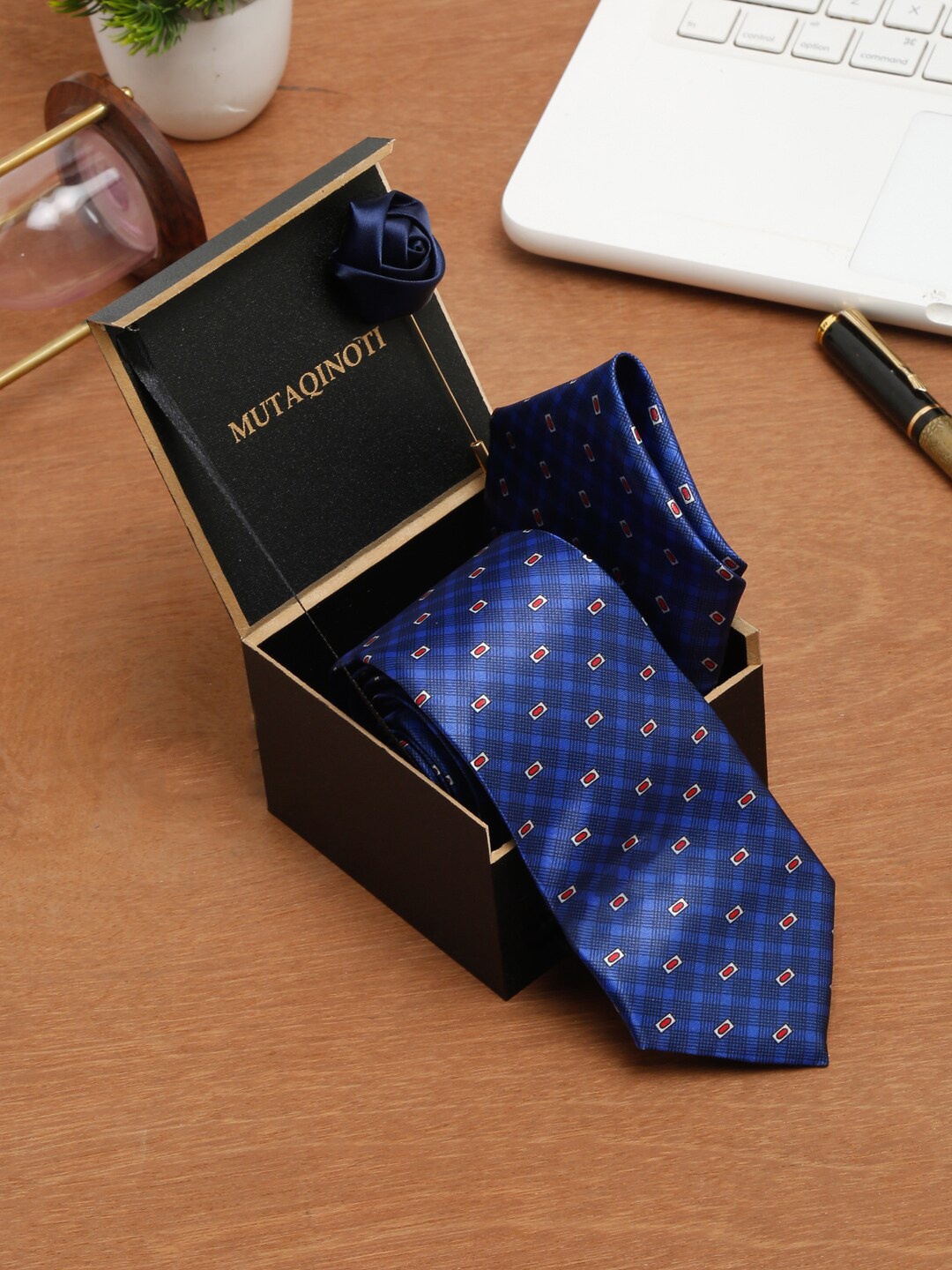 

MUTAQINOTI Men Navy Blue Accessory Gift Set
