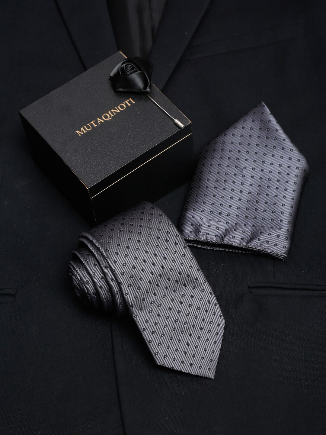 

MUTAQINOTI Men Grey Formal Tie Accessory Gift Set