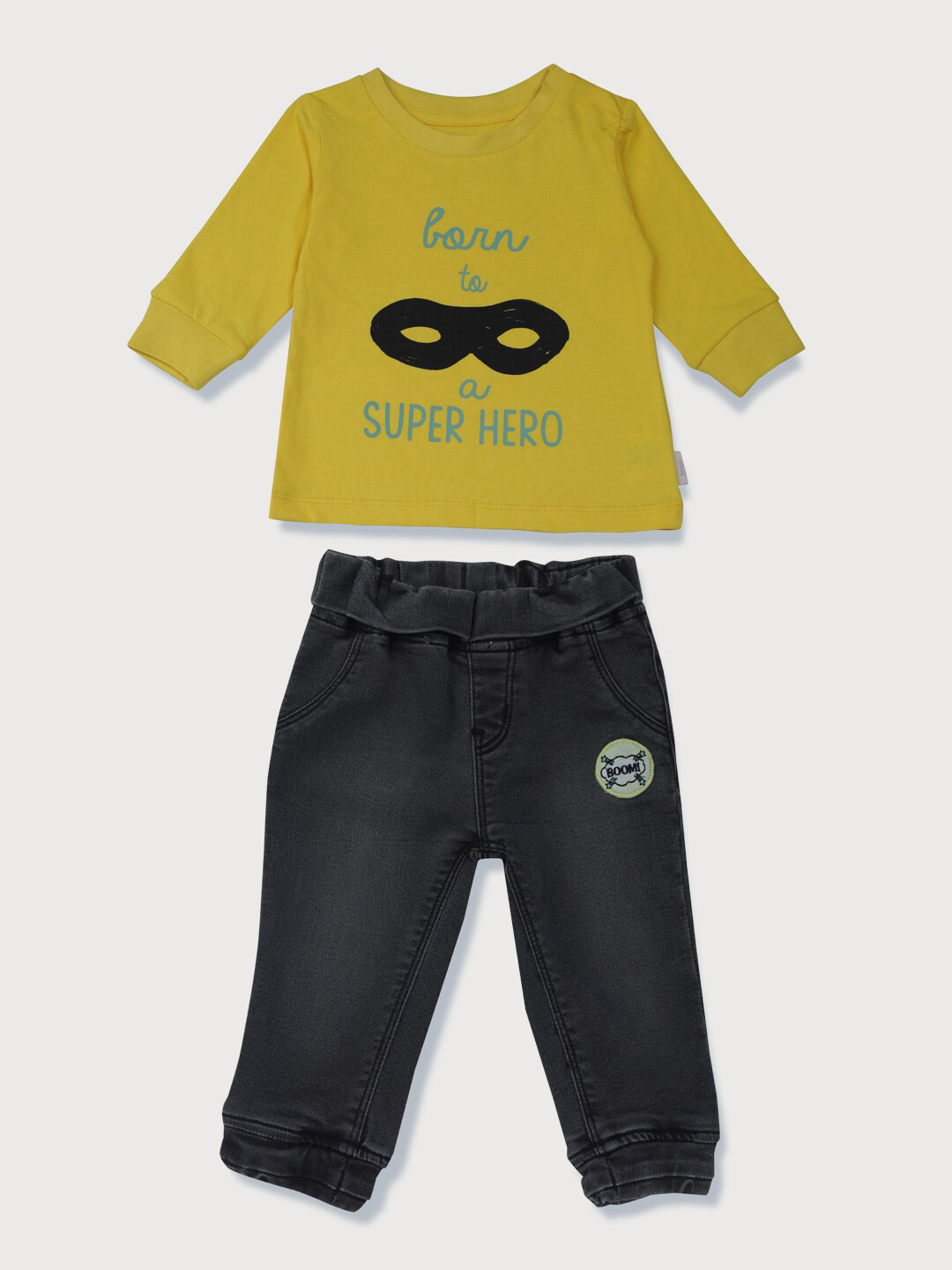 

Gini and Jony Girls Yellow & Black Printed T-shirt with Trousers
