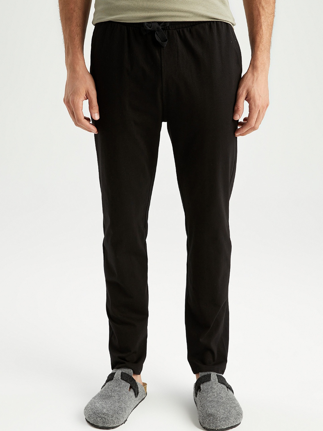 

DeFacto Men Black Solid Pure Cotton Lounge Pants